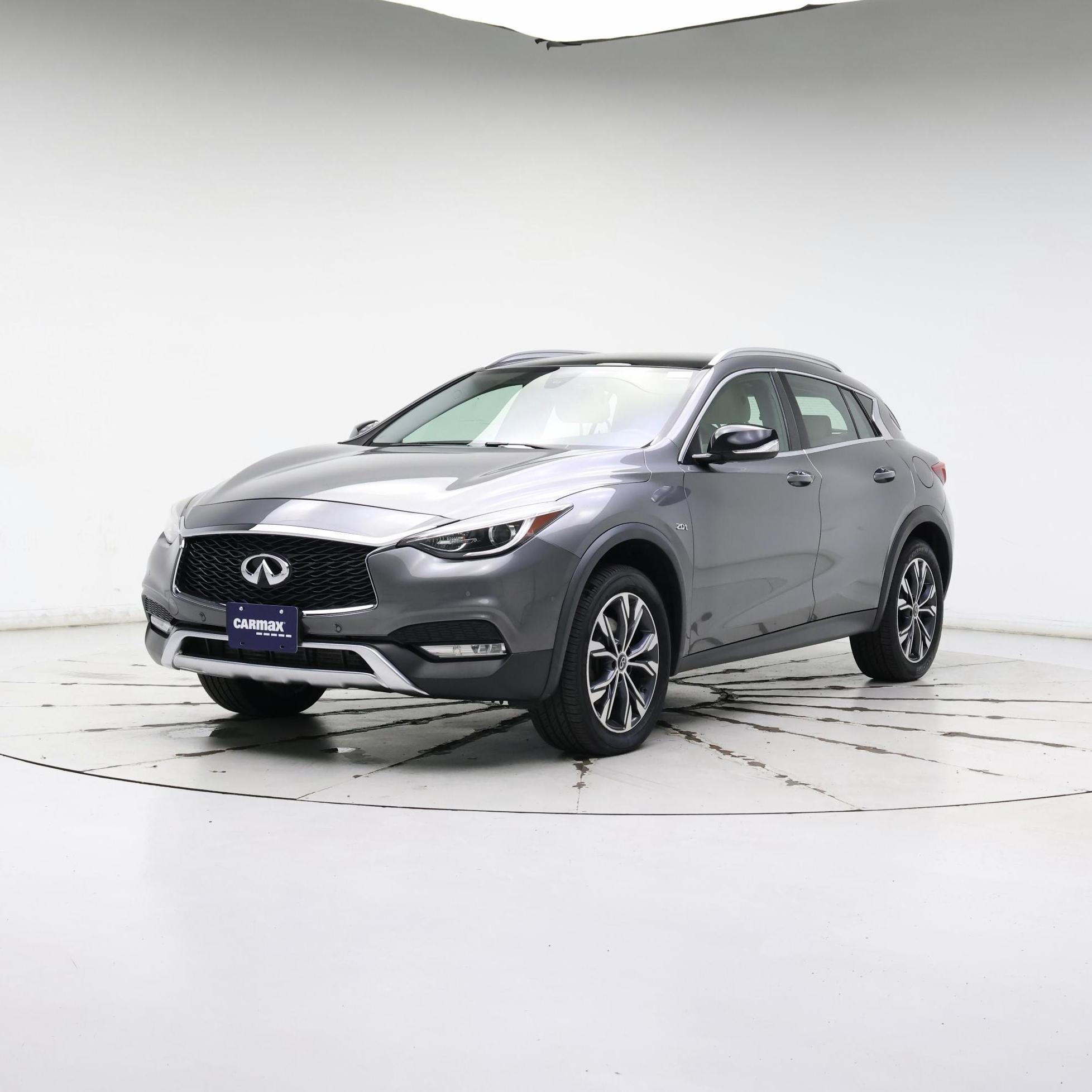 Thumbnail: 2018 INFINITI QX30 - 4