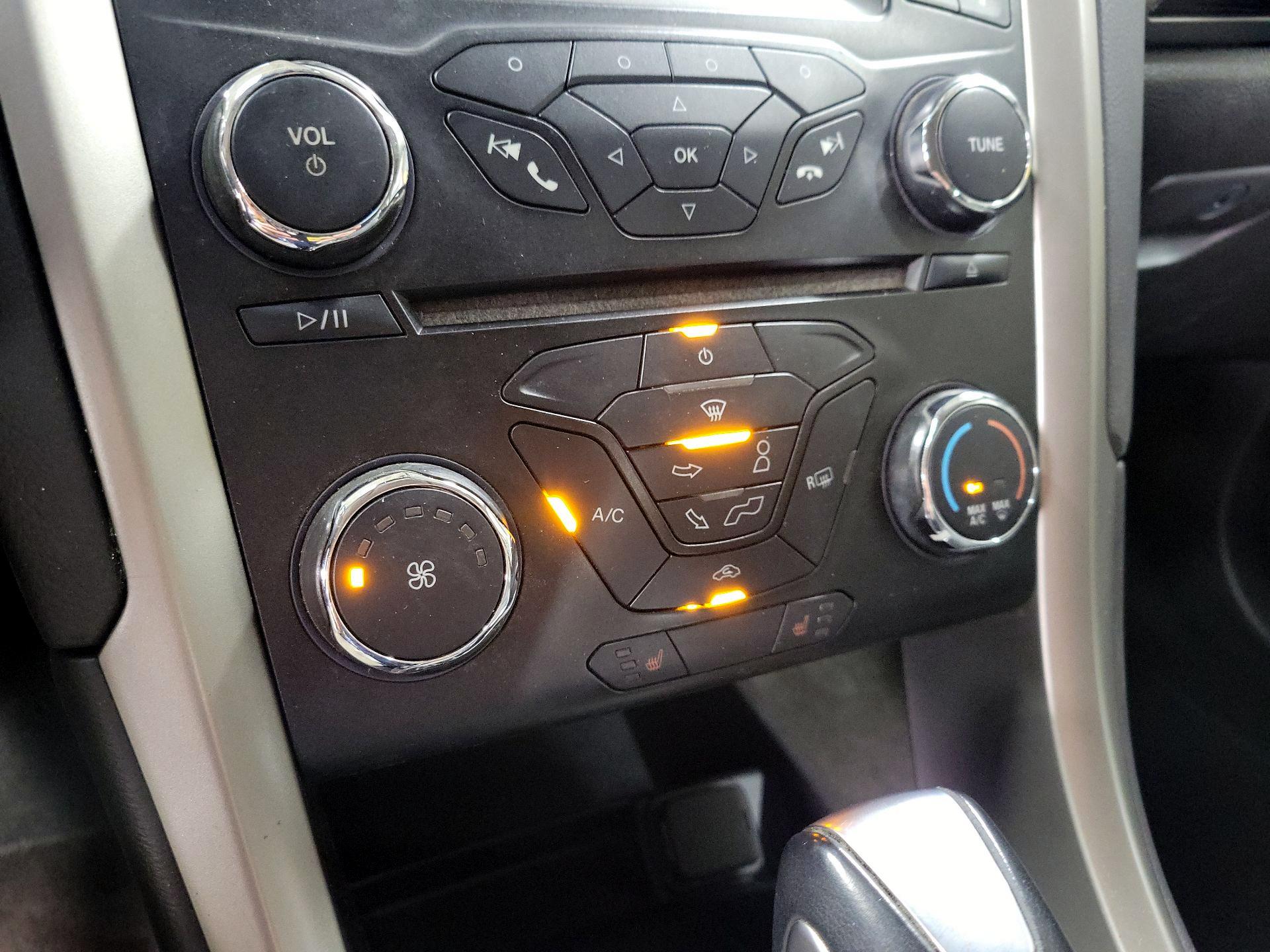 Thumbnail: 2014 Ford Fusion - 15