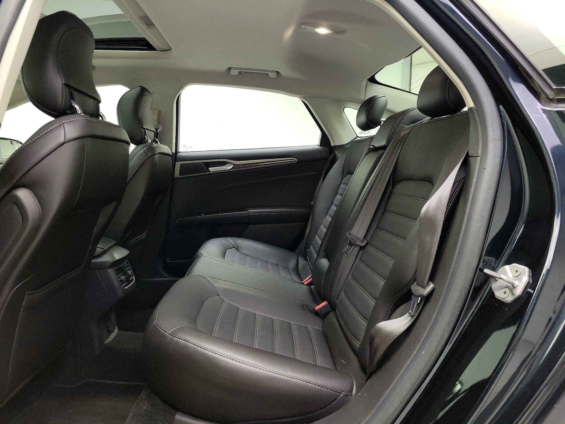 Thumbnail: 2014 Ford Fusion - 19