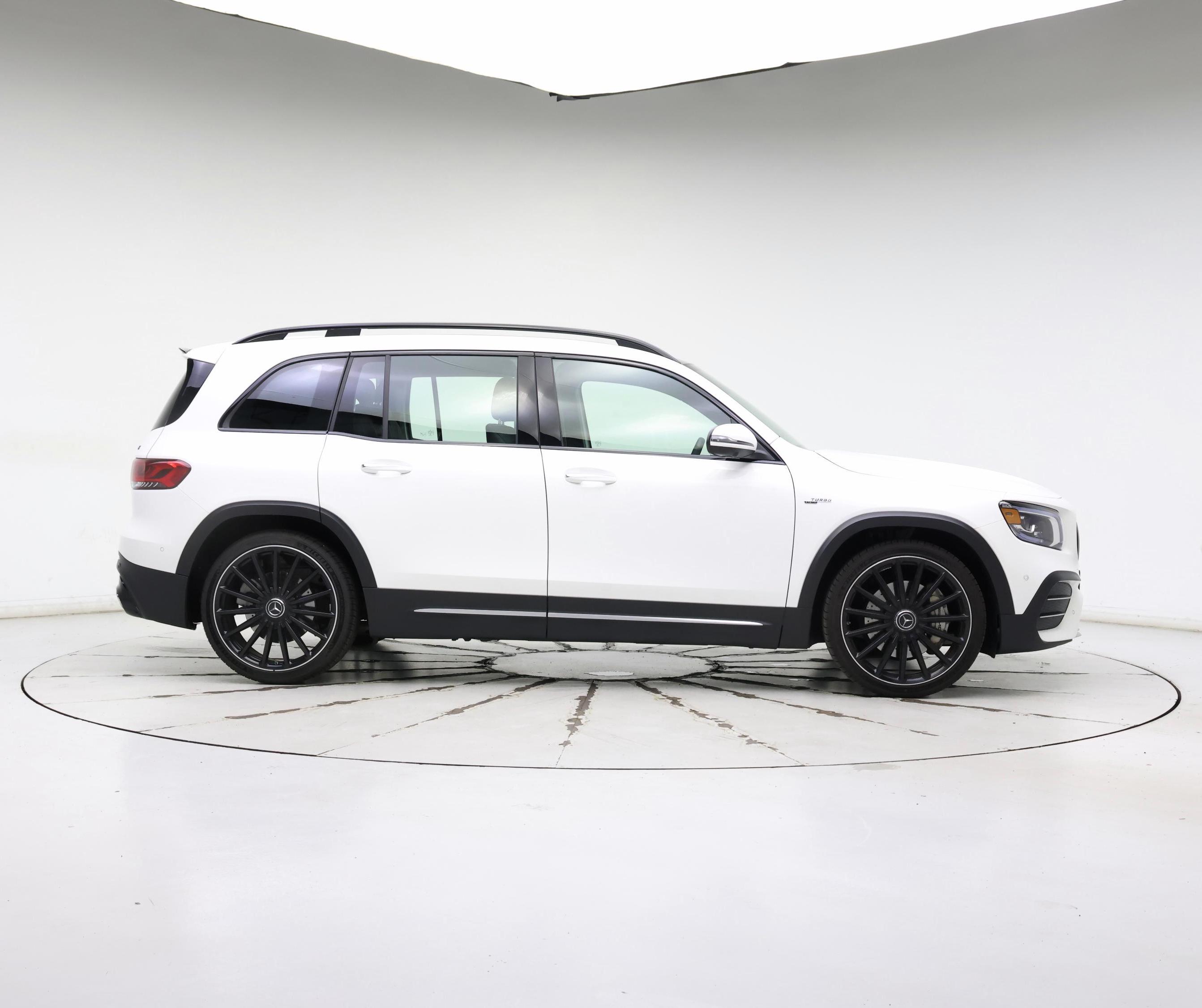 Thumbnail: 2022 Mercedes-Benz GLB - 7