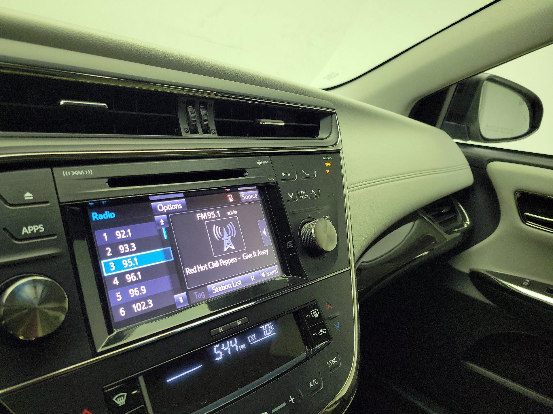 Thumbnail: 2015 Toyota Avalon - 15