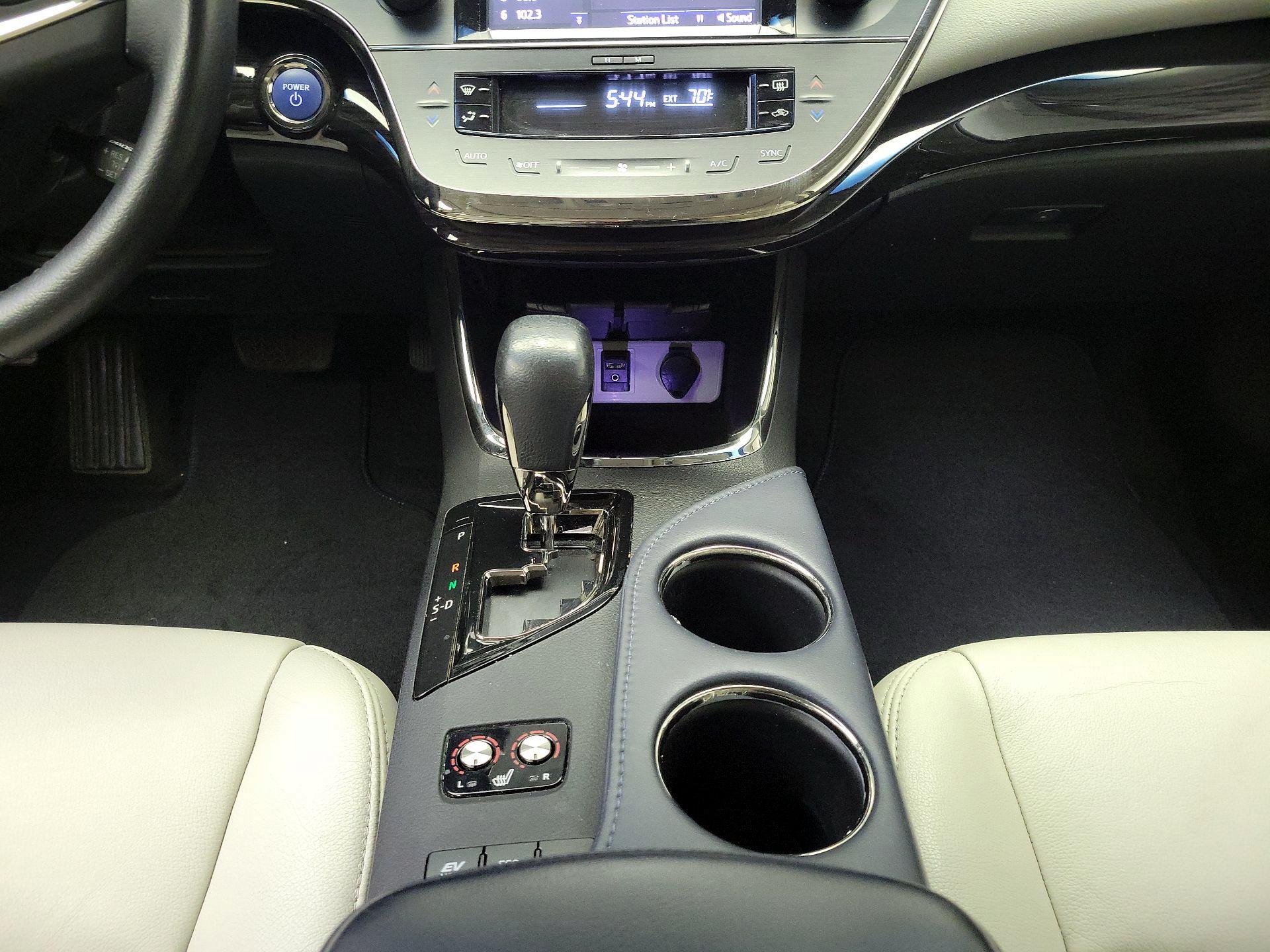 Thumbnail: 2015 Toyota Avalon - 17