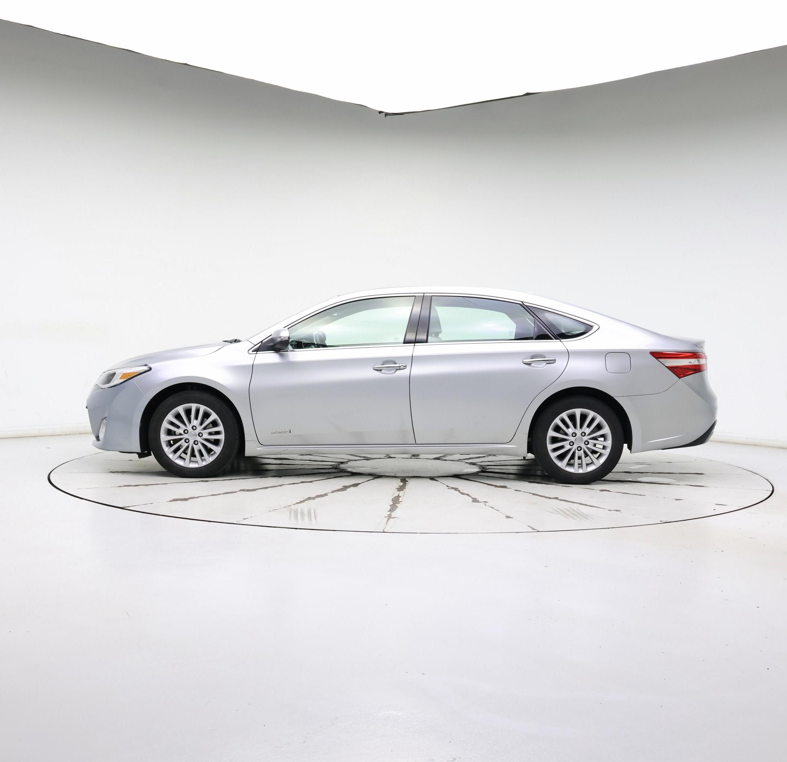 Thumbnail: 2015 Toyota Avalon - 3