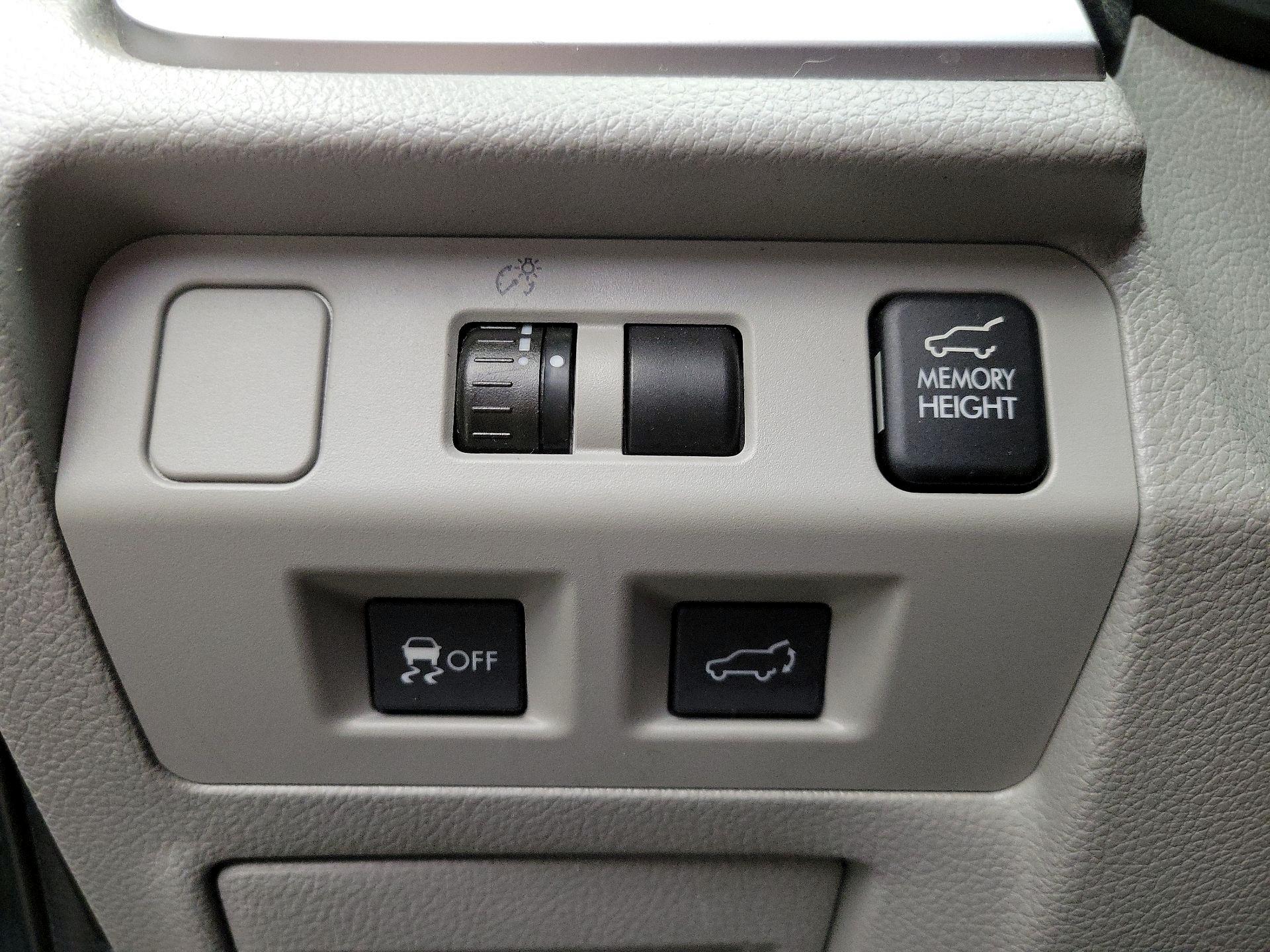 Thumbnail: 2015 Subaru Forester - 13