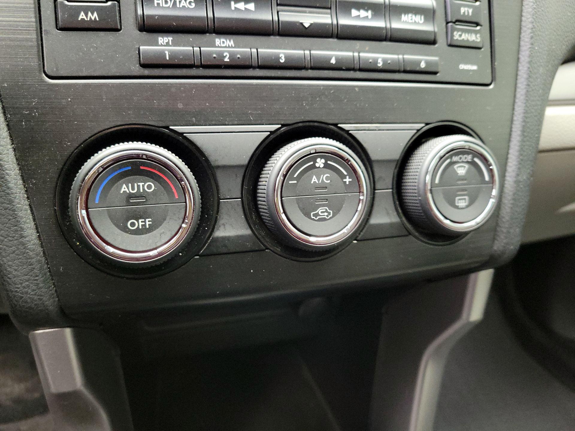 Thumbnail: 2015 Subaru Forester - 16