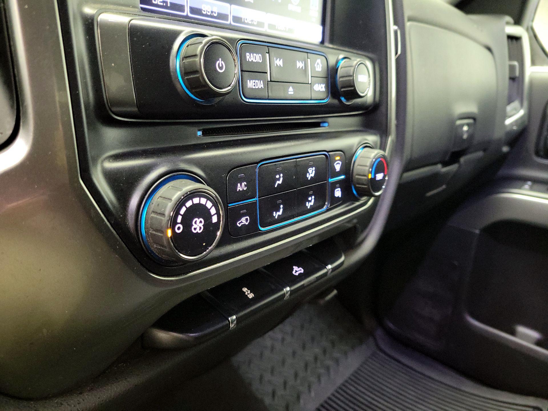 Thumbnail: 2019 Chevrolet Silverado 1500 - 16