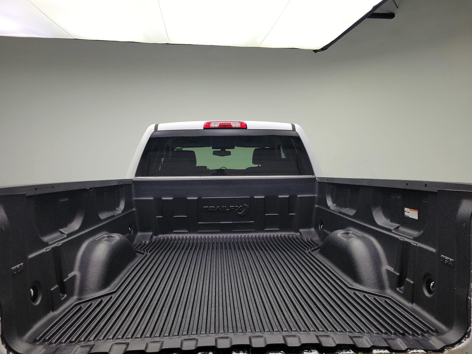 Thumbnail: 2019 Chevrolet Silverado 1500 - 20