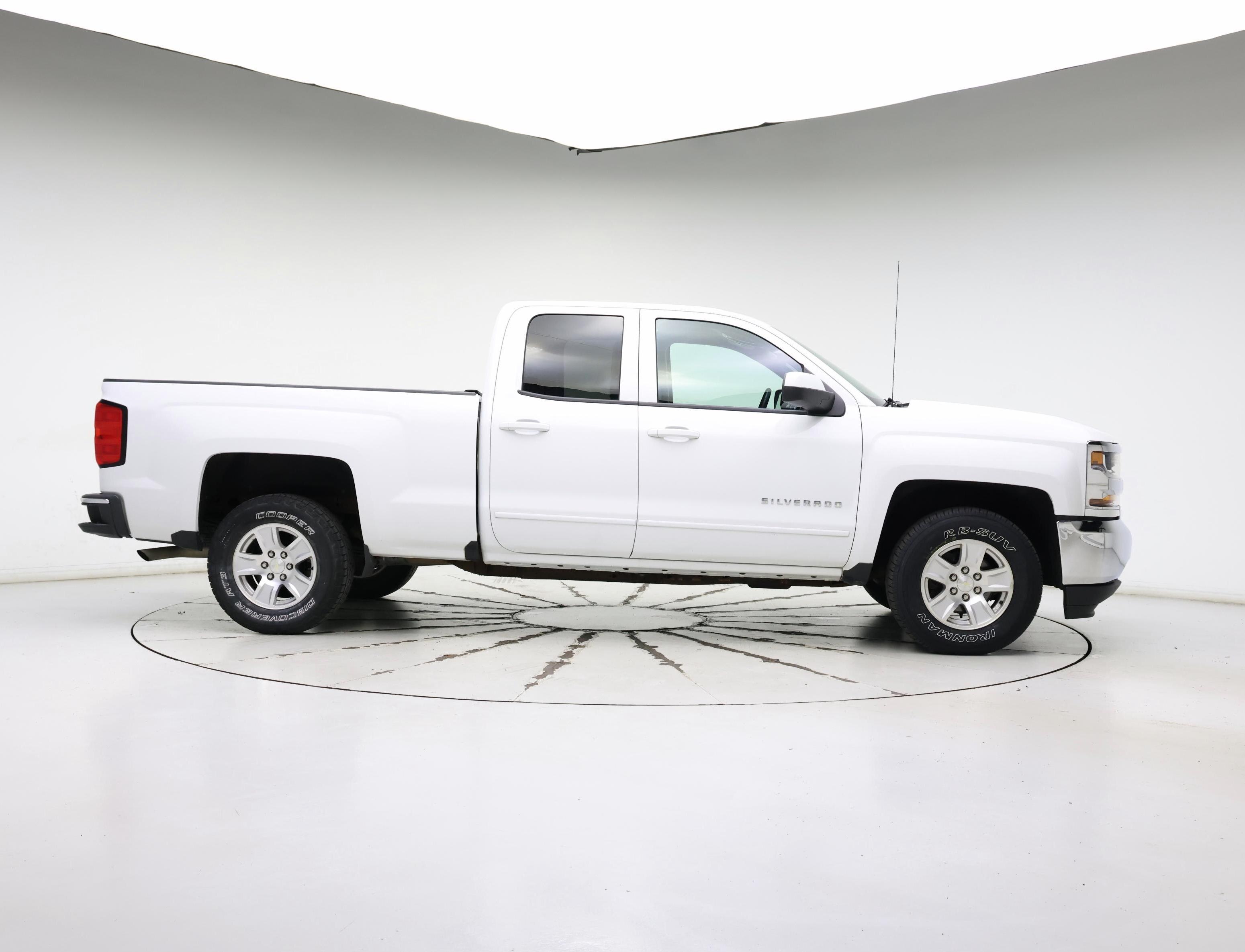 Thumbnail: 2019 Chevrolet Silverado 1500 - 7