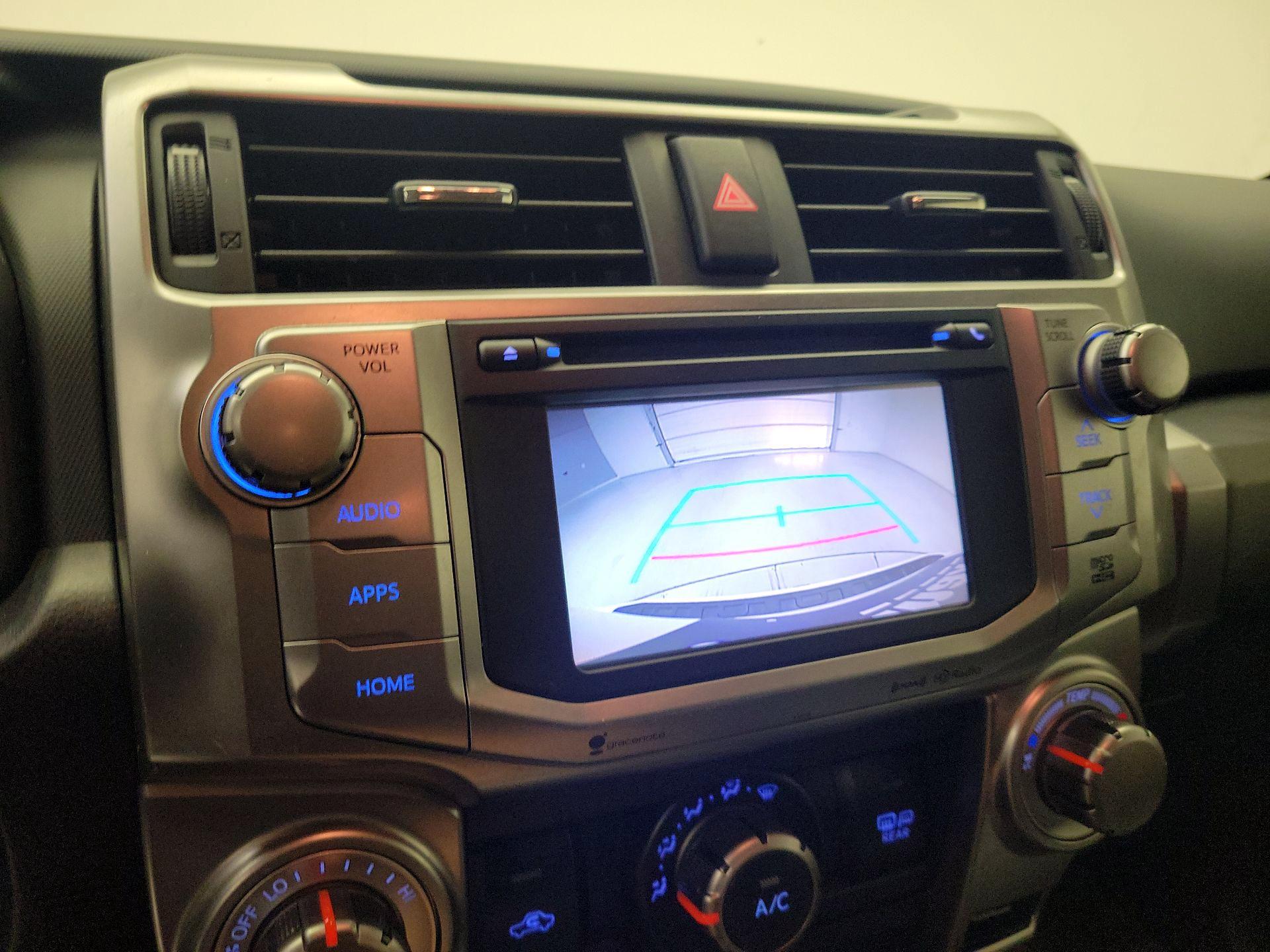 Thumbnail: 2016 Toyota 4Runner - 14