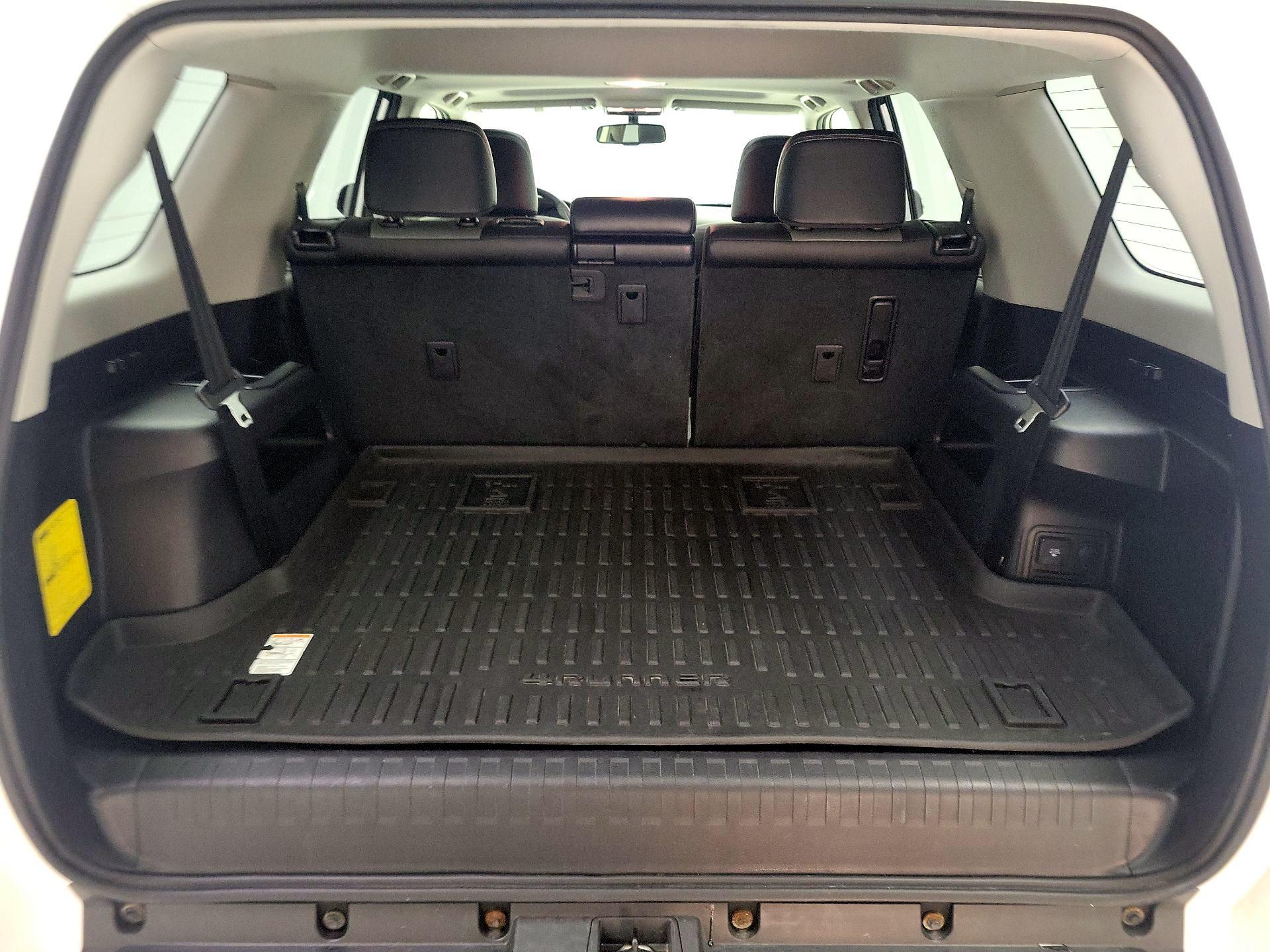 Thumbnail: 2016 Toyota 4Runner - 20