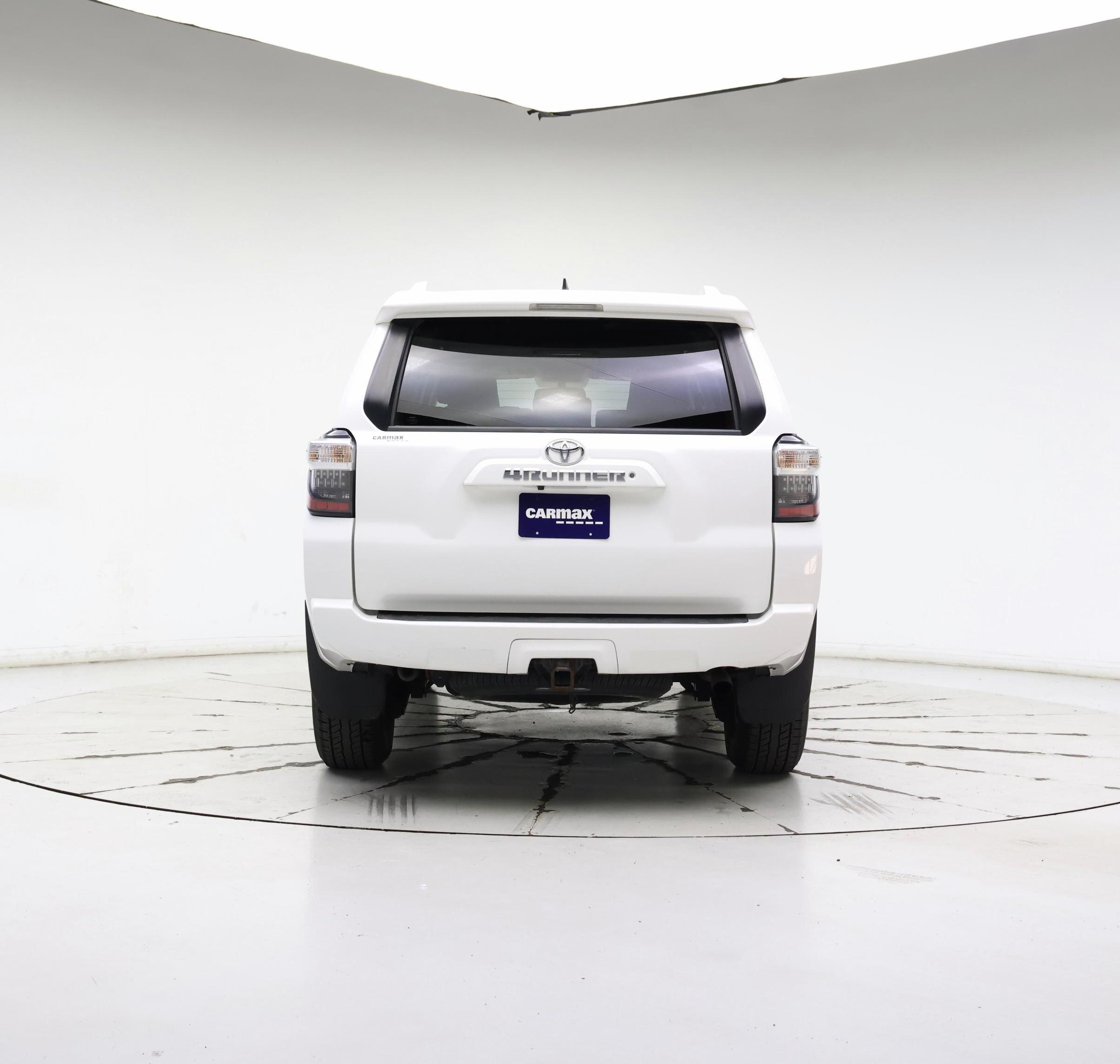 Thumbnail: 2016 Toyota 4Runner - 6