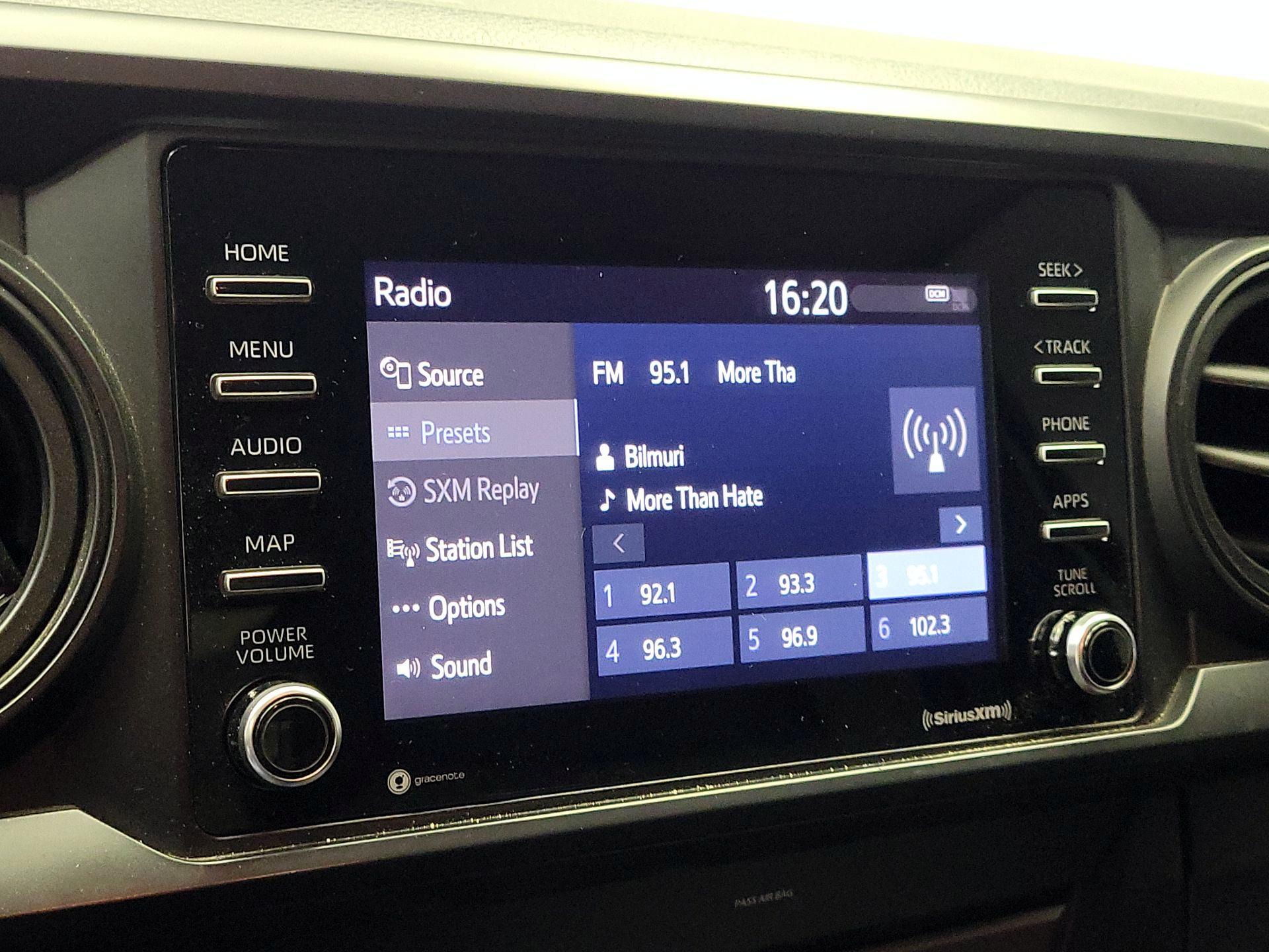 Thumbnail: 2020 Toyota Tacoma - 15