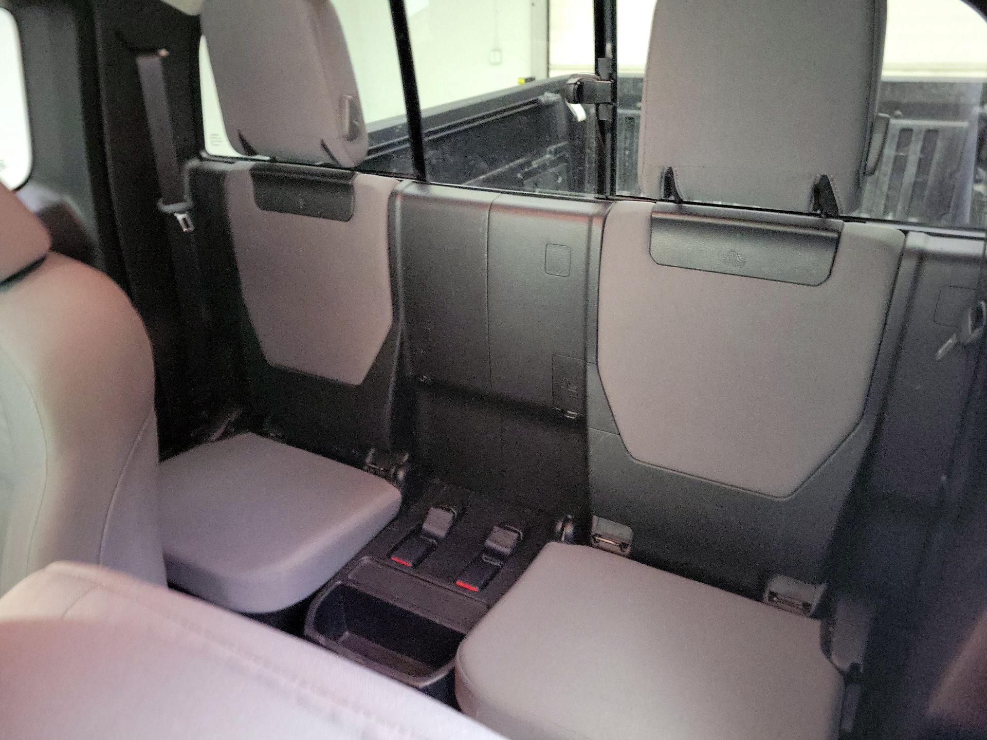 Thumbnail: 2020 Toyota Tacoma - 19