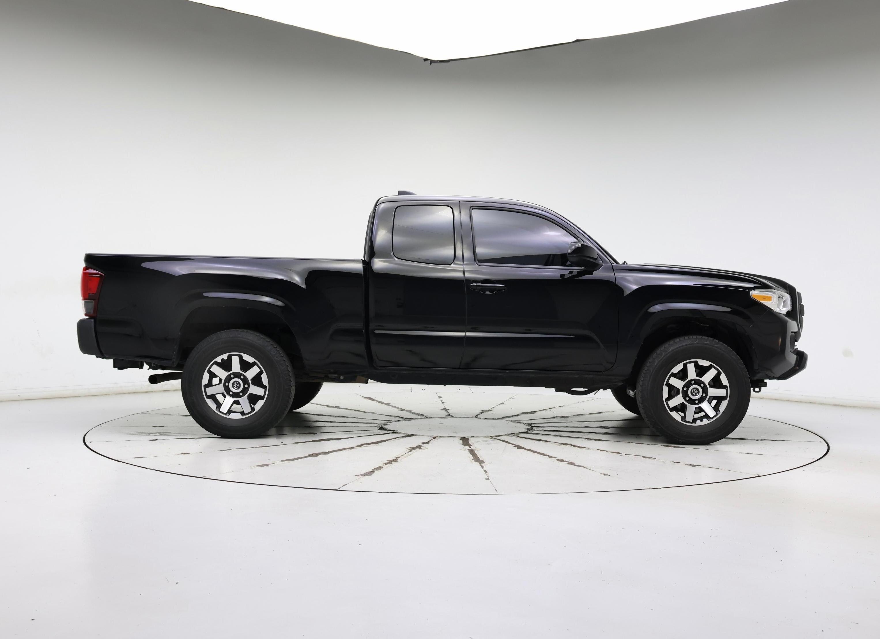 Thumbnail: 2020 Toyota Tacoma - 7