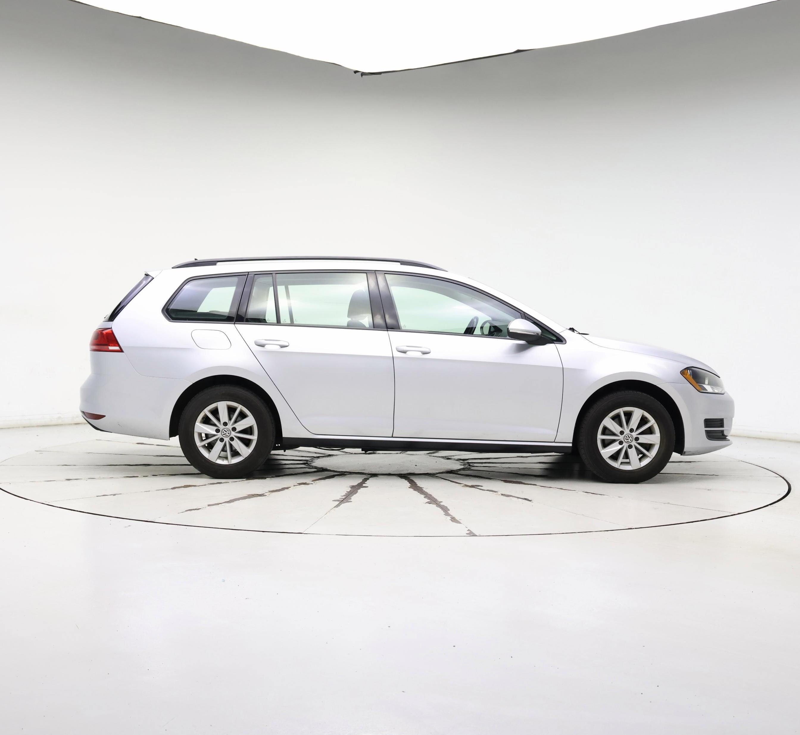 Thumbnail: 2016 Volkswagen Golf - 7