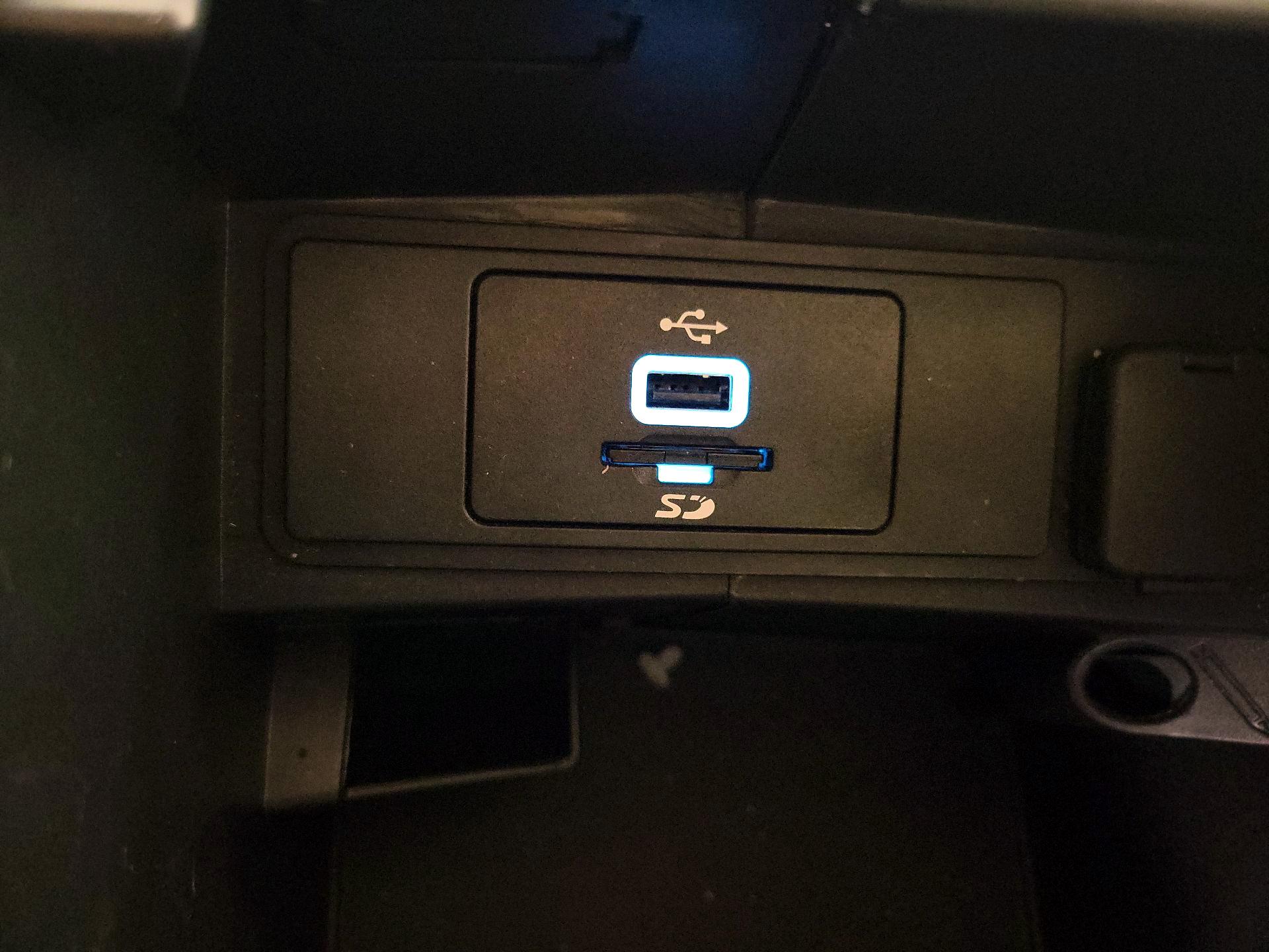 Thumbnail: 2016 Ford Fusion - 19