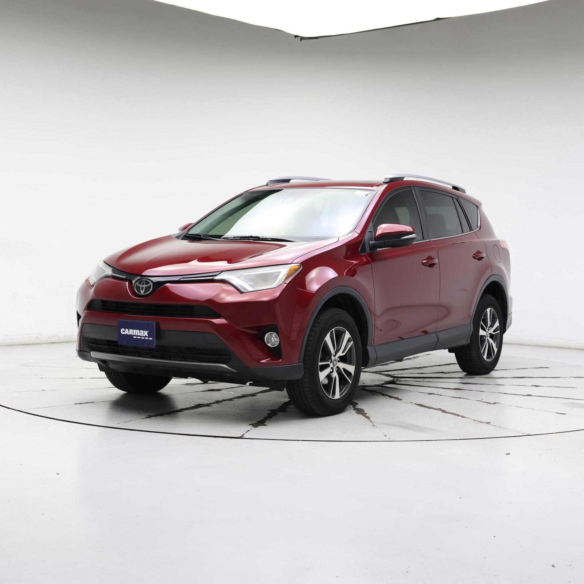 Thumbnail: 2018 Toyota RAV4 - 4