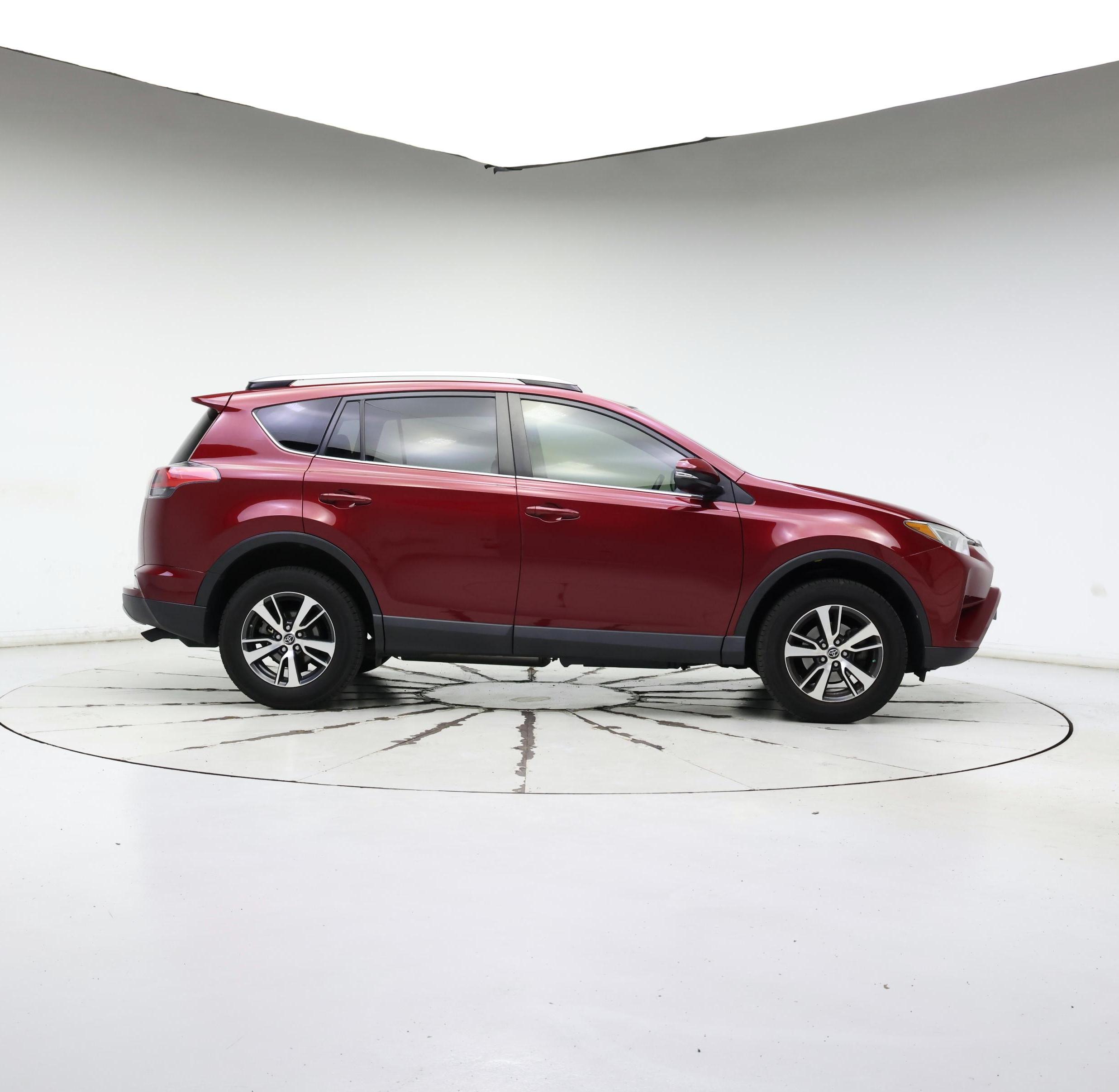 Thumbnail: 2018 Toyota RAV4 - 7