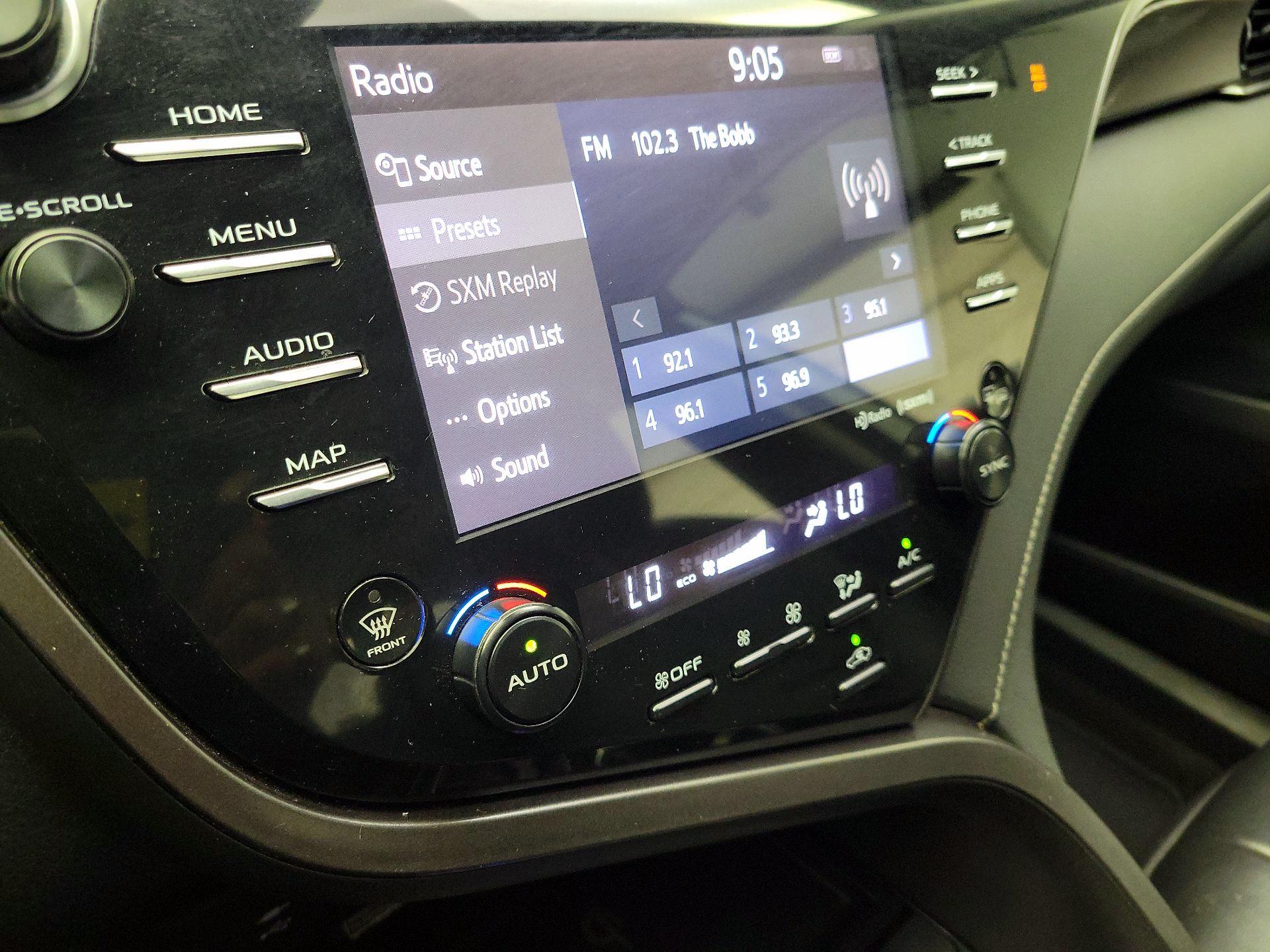 Thumbnail: 2019 Toyota Camry - 15