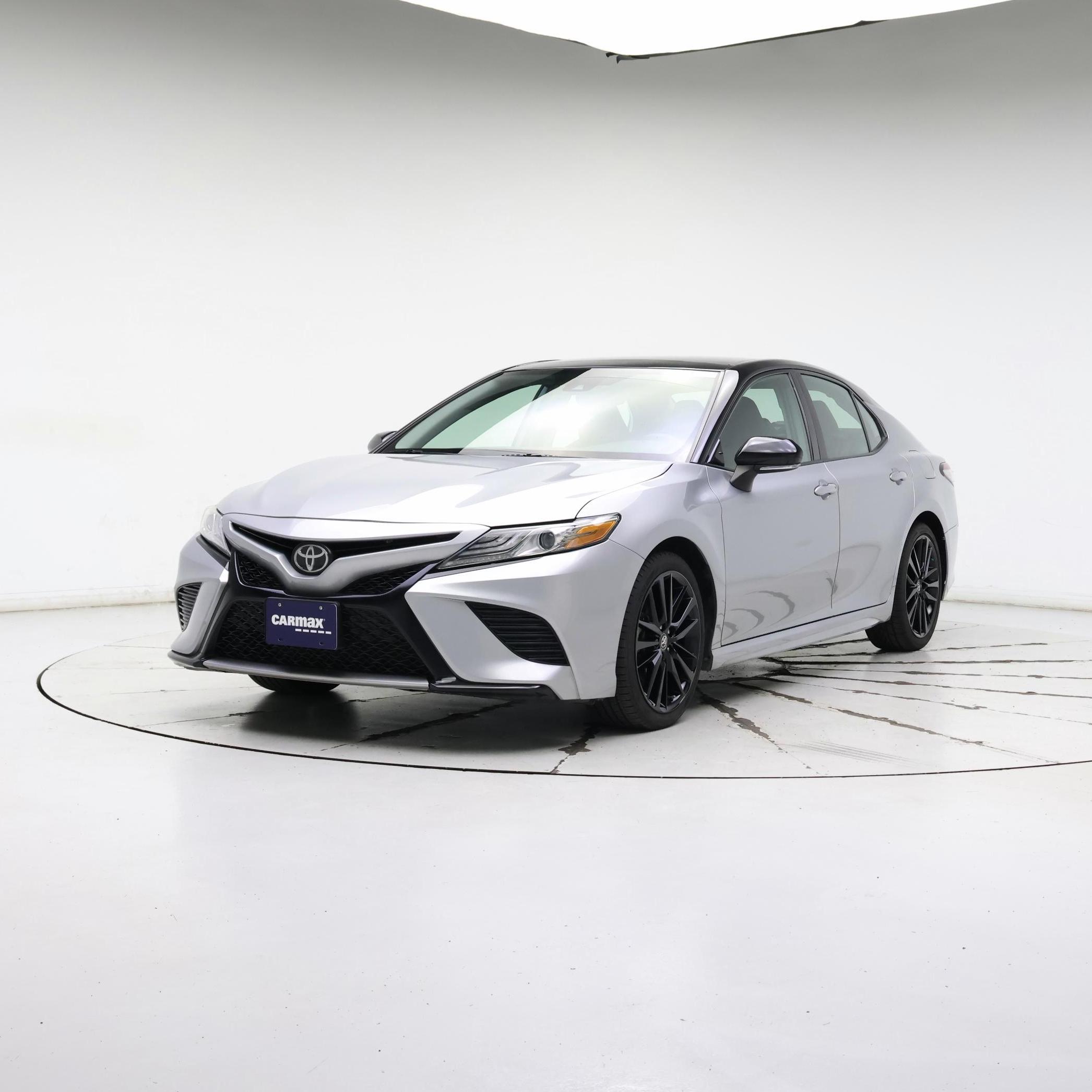 Thumbnail: 2019 Toyota Camry - 4