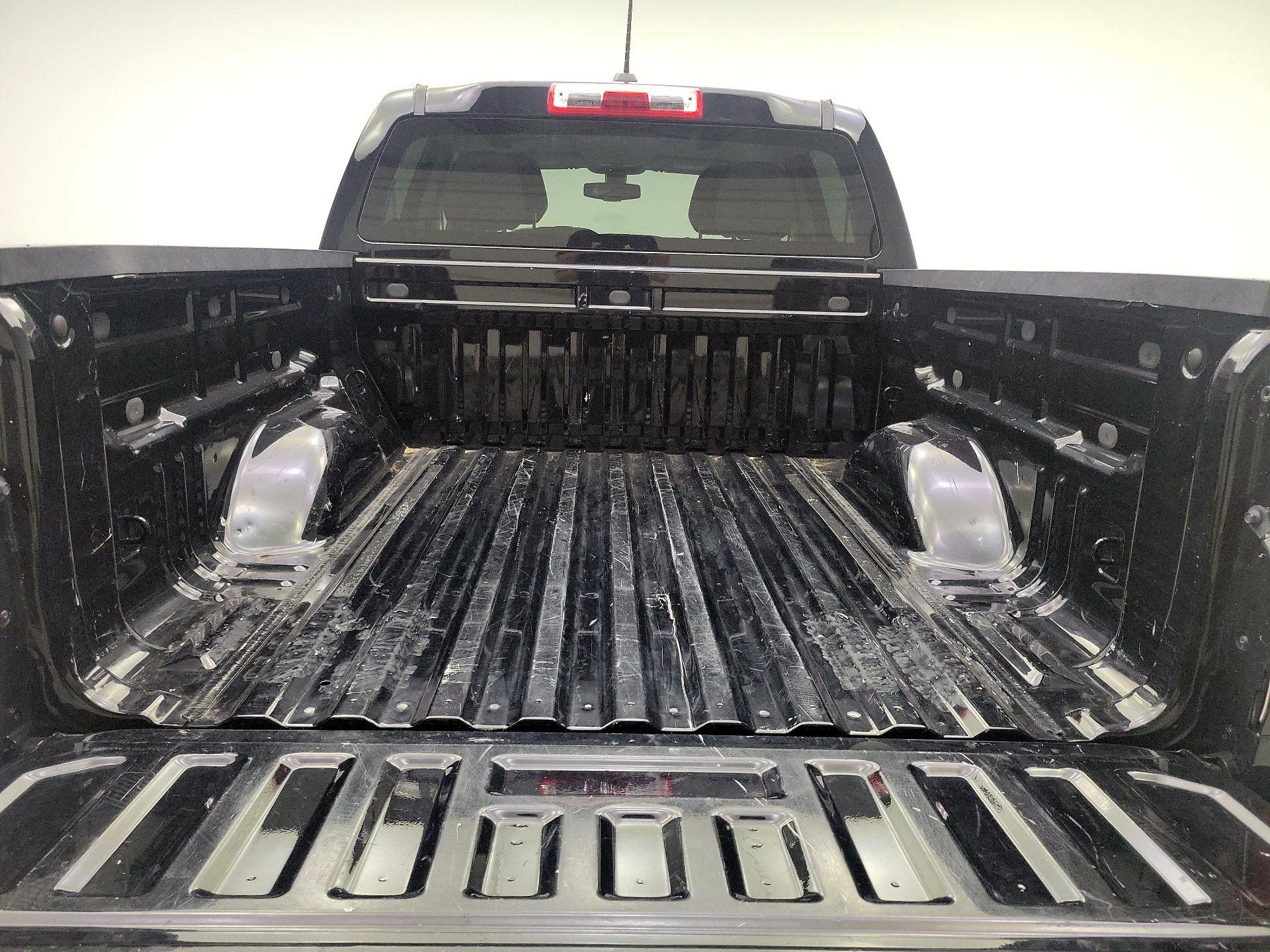 Thumbnail: 2021 Chevrolet Colorado - 20