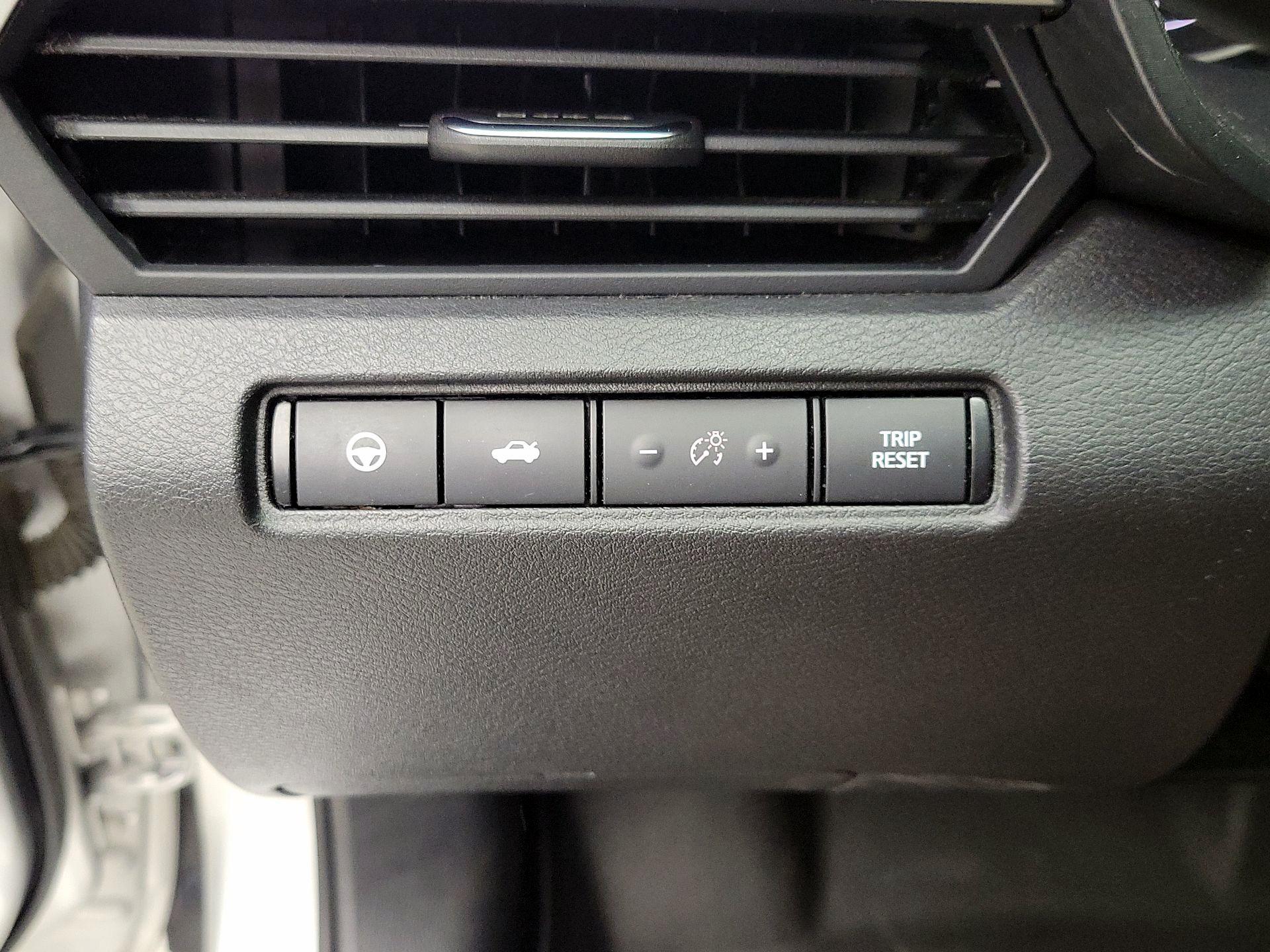 Thumbnail: 2019 Nissan Altima - 13