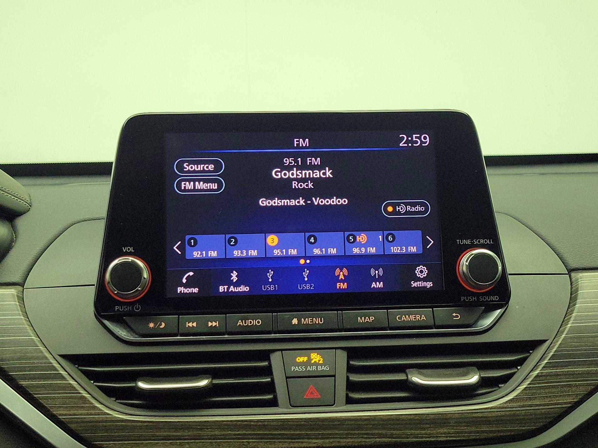 Thumbnail: 2019 Nissan Altima - 16