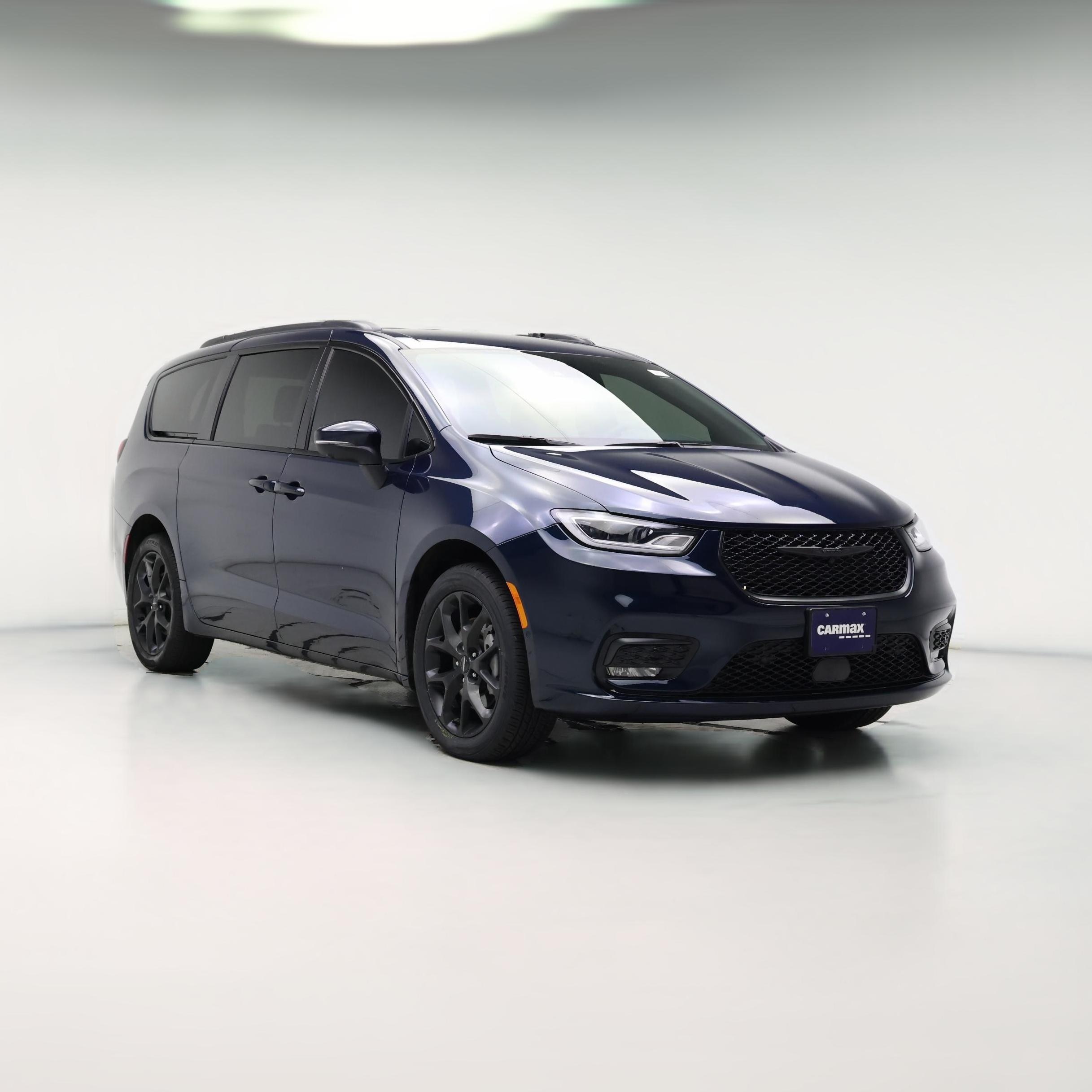Thumbnail: 2023 Chrysler Pacifica - 1