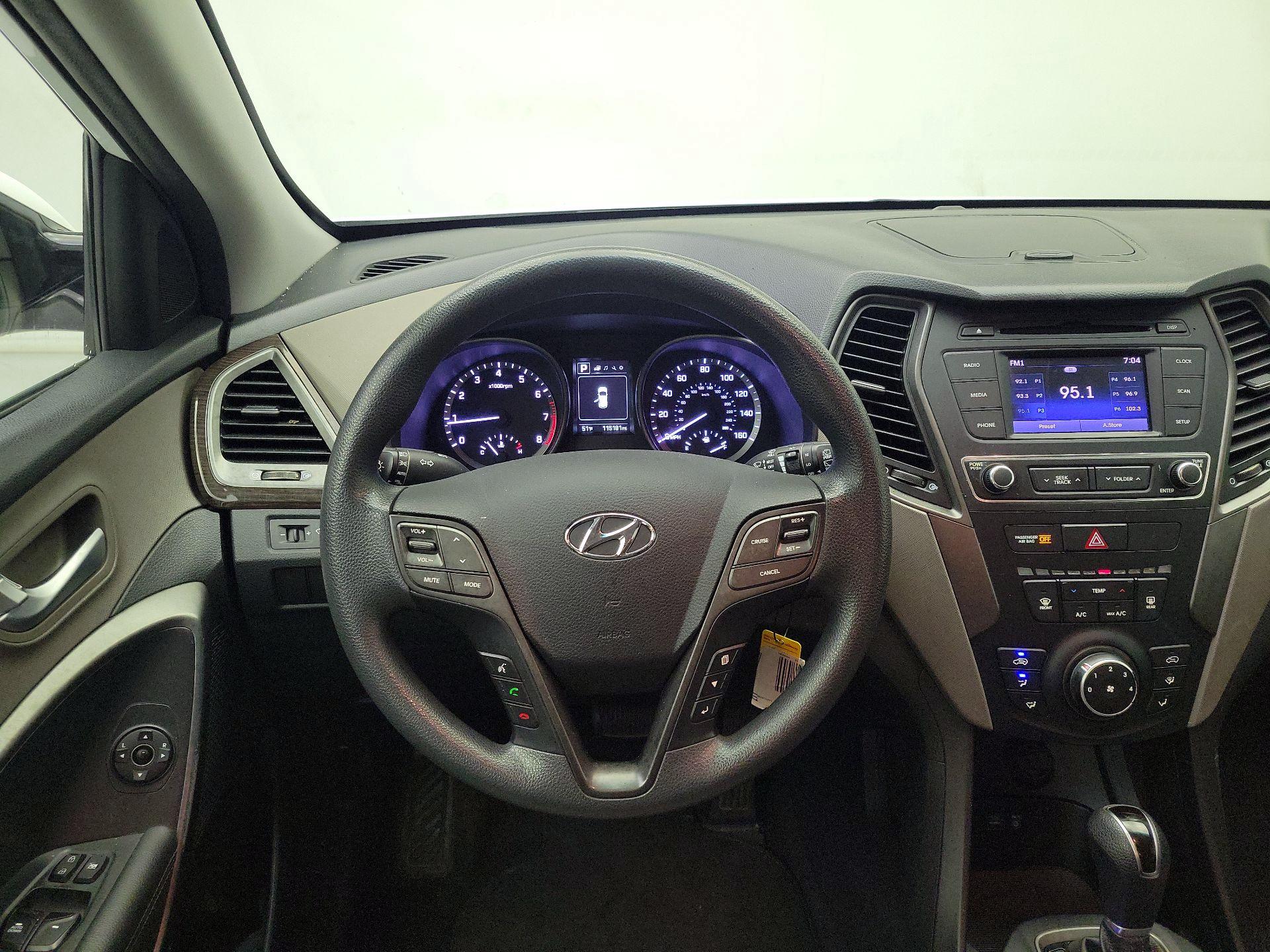 Thumbnail: 2018 Hyundai Santa Fe - 10