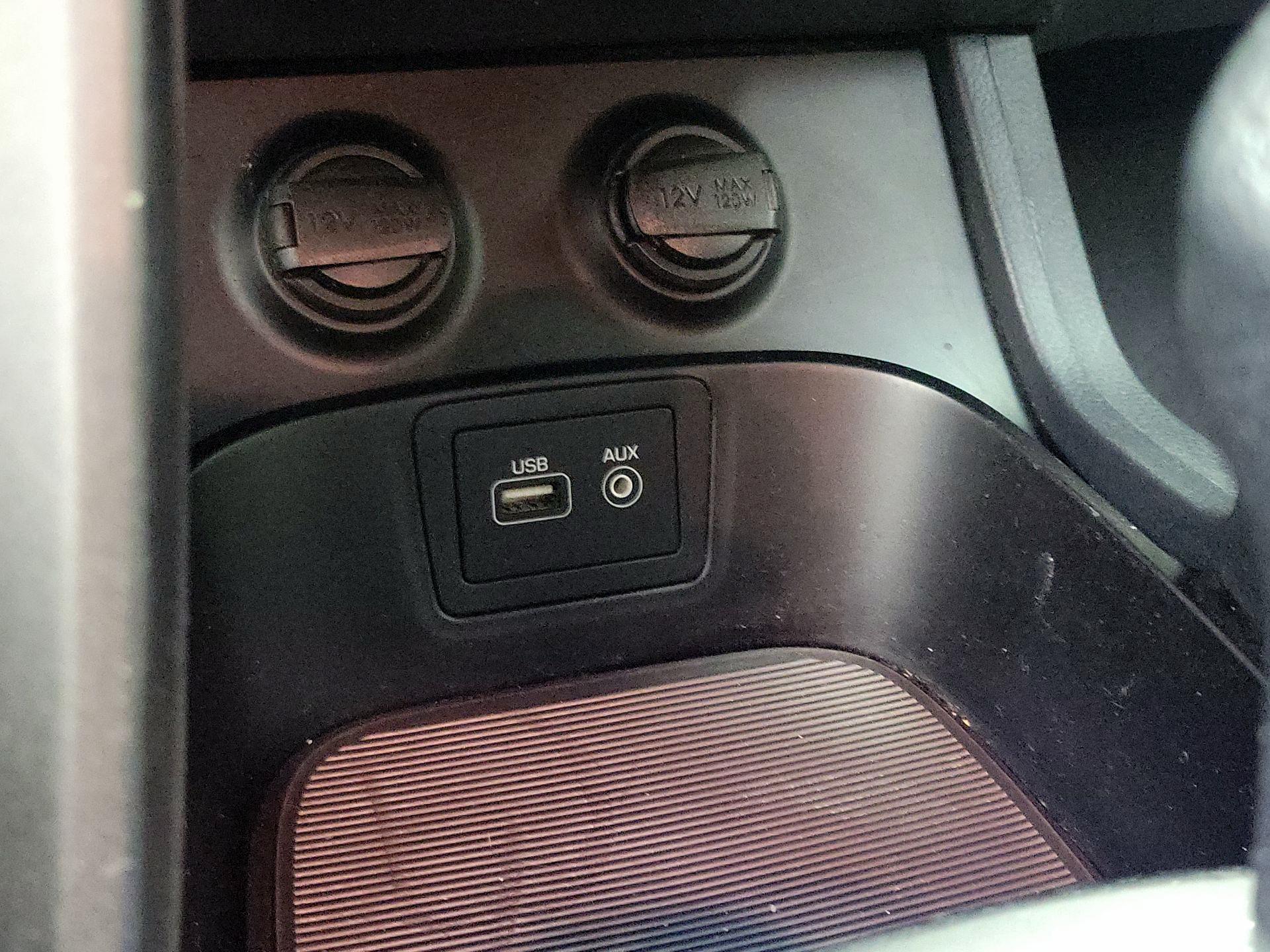 Thumbnail: 2018 Hyundai Santa Fe - 18