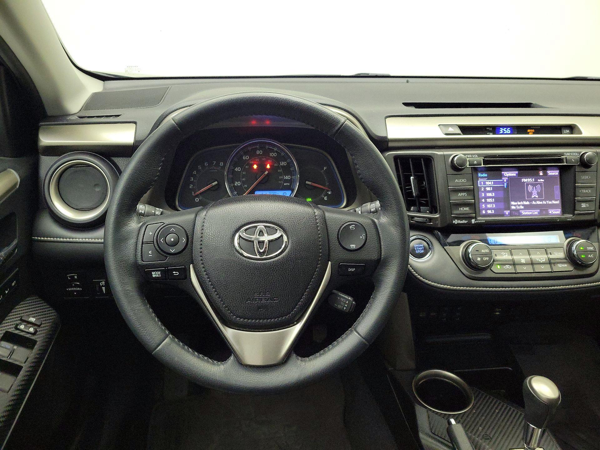 Thumbnail: 2015 Toyota RAV4 - 10