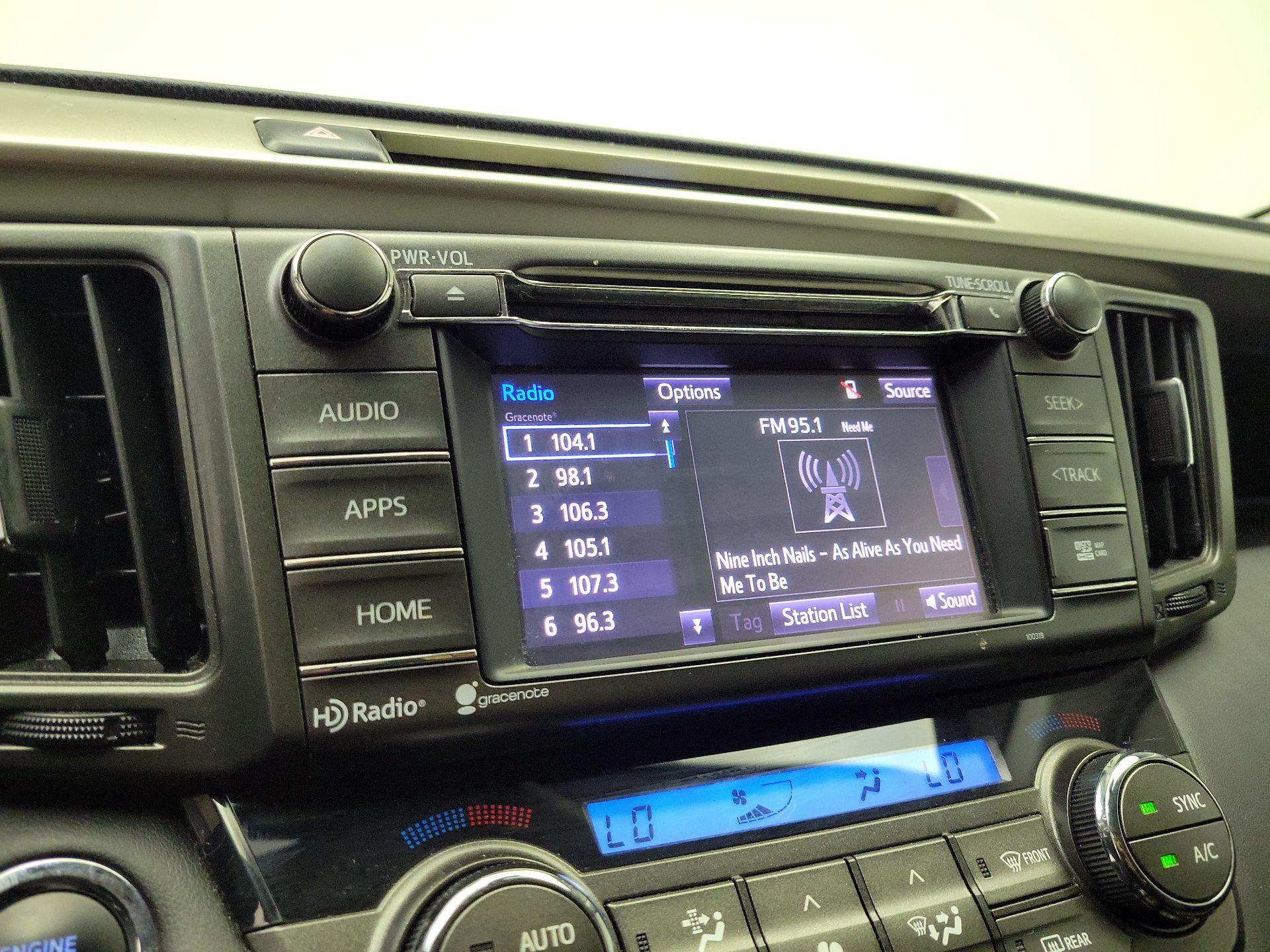 Thumbnail: 2015 Toyota RAV4 - 15