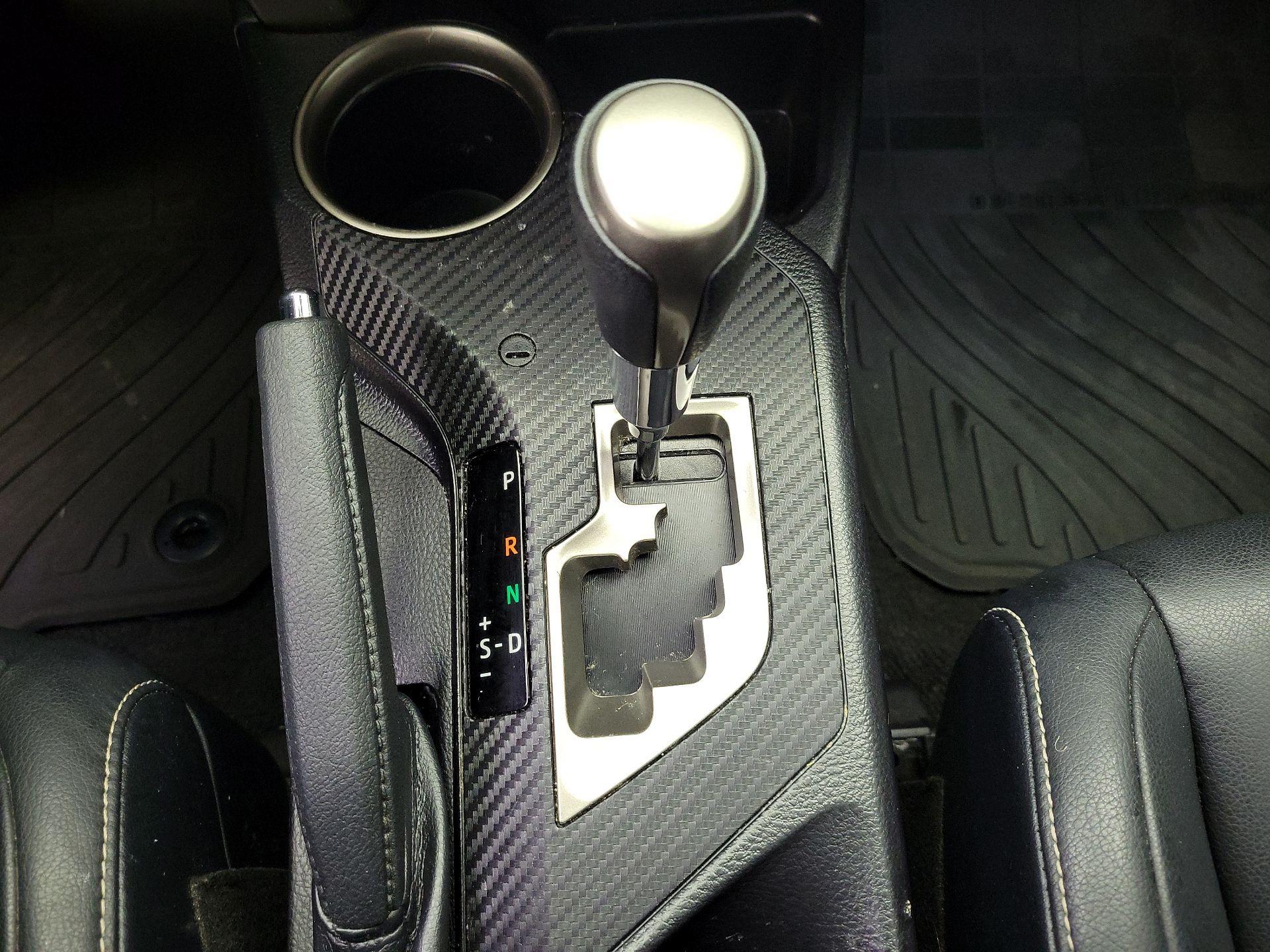 Thumbnail: 2015 Toyota RAV4 - 17