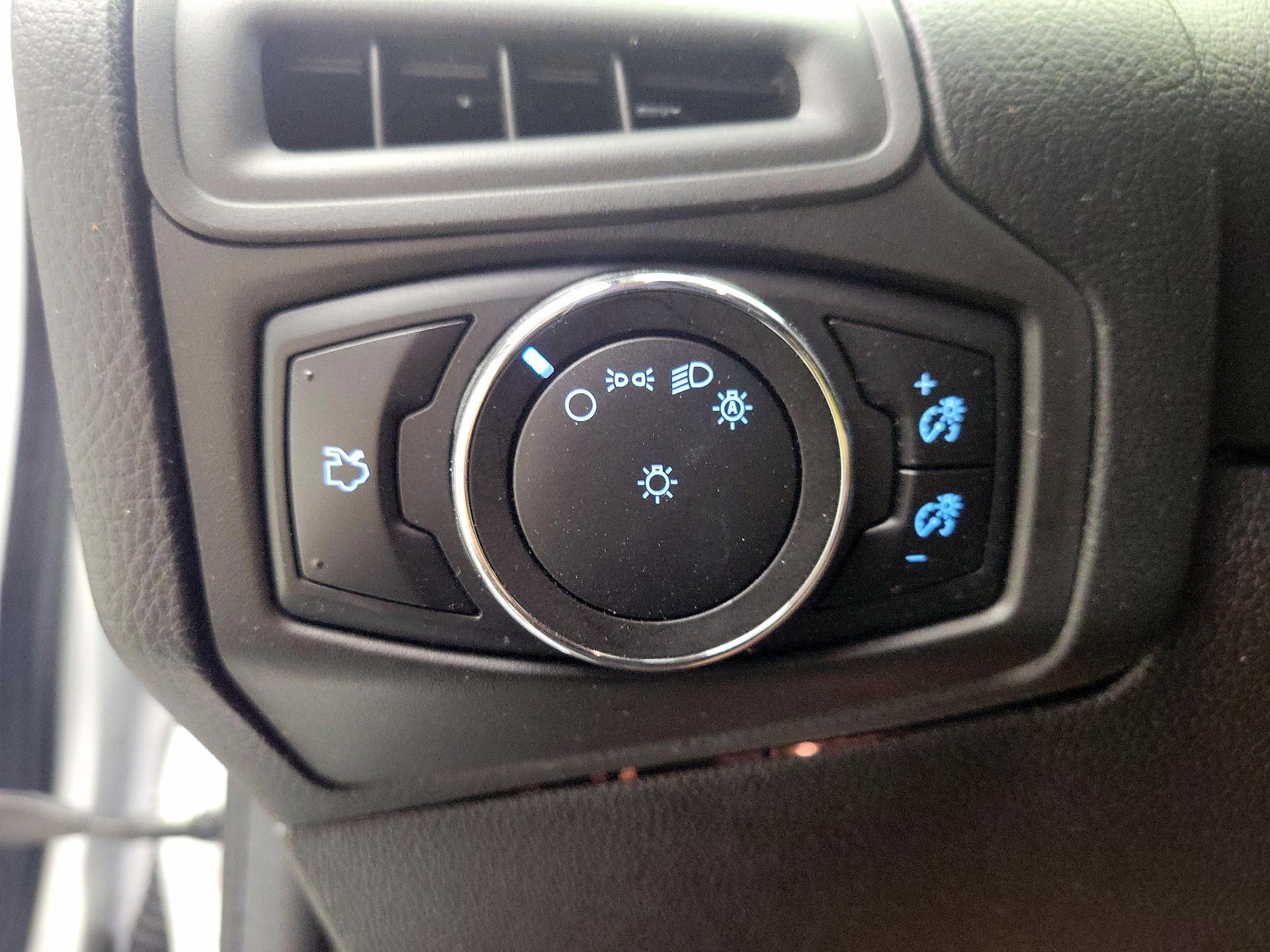 Thumbnail: 2014 Ford Focus - 13