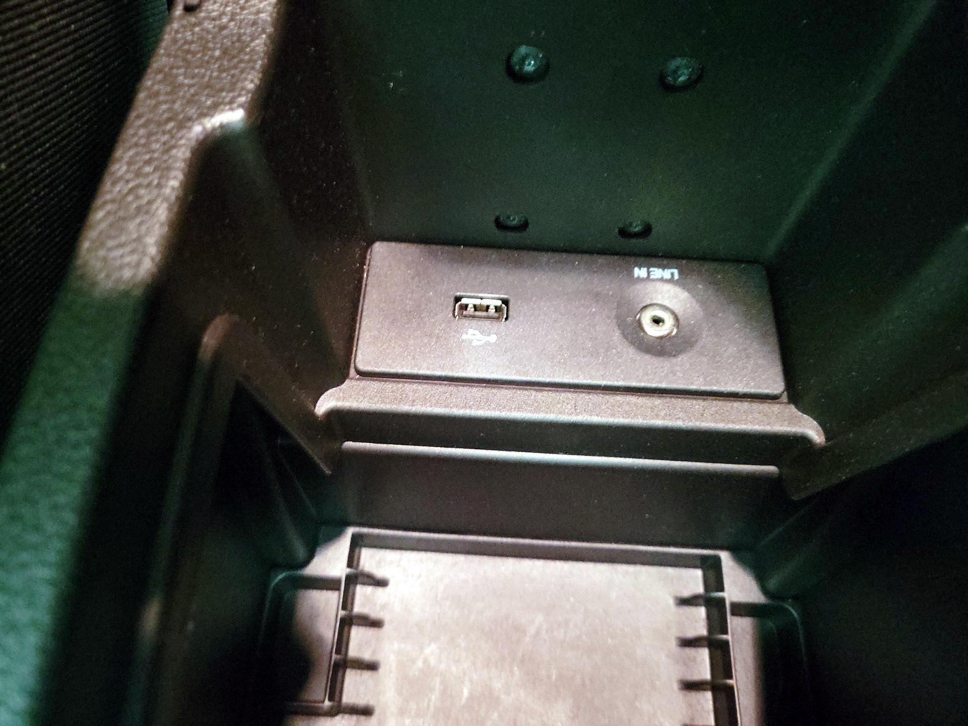 Thumbnail: 2014 Ford Focus - 17