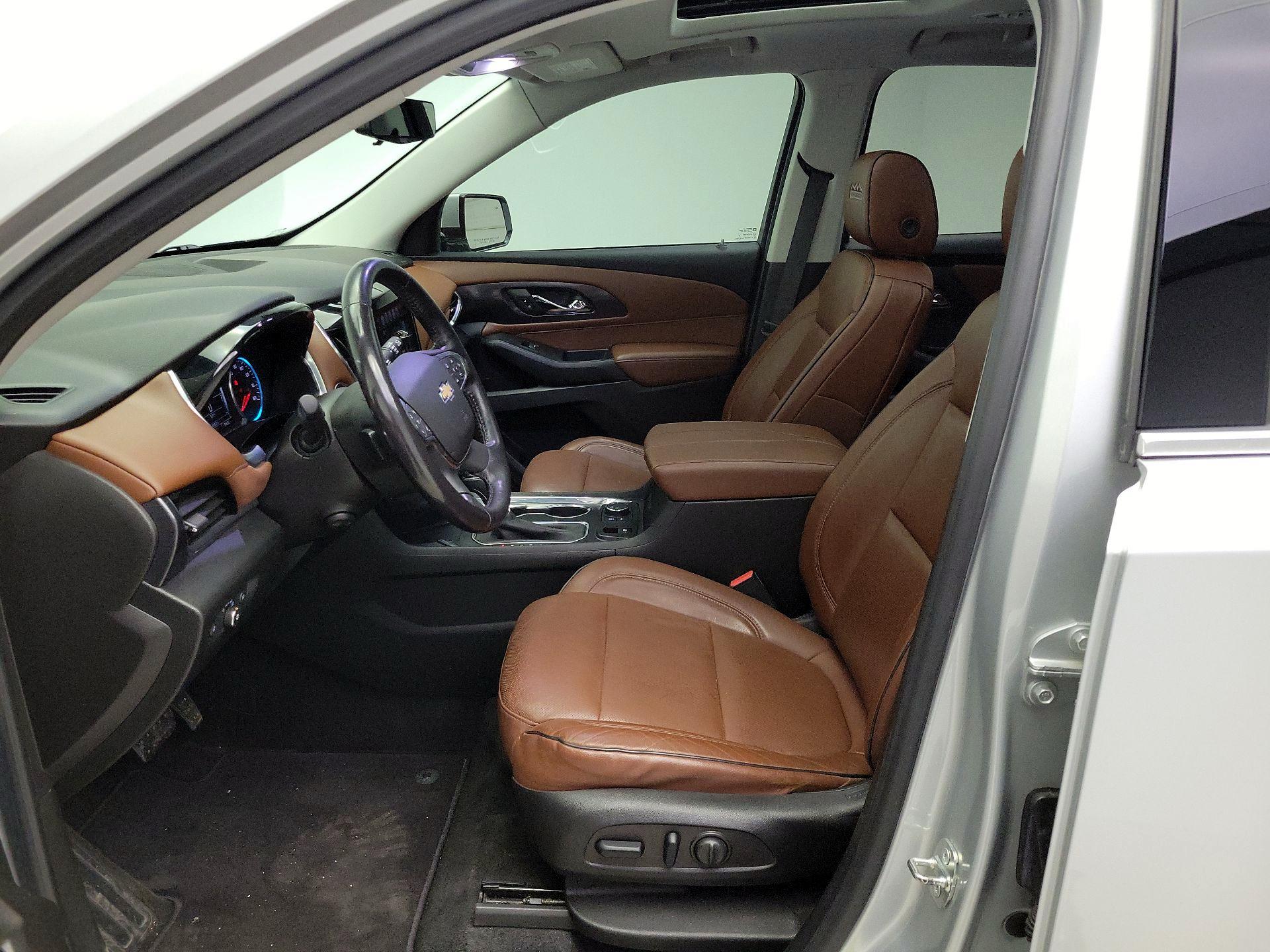 Thumbnail: 2018 Chevrolet Traverse - 11