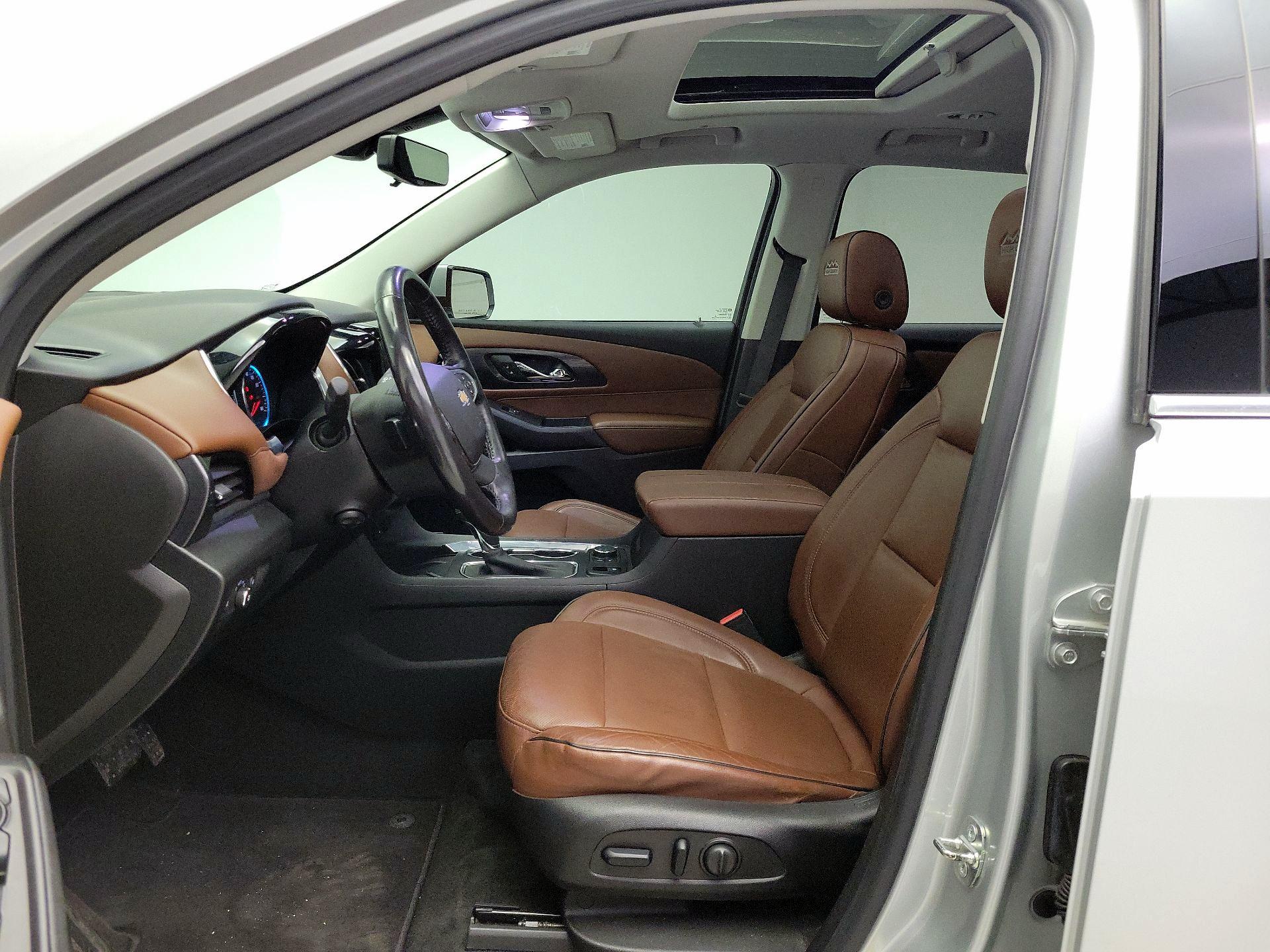 Thumbnail: 2018 Chevrolet Traverse - 20