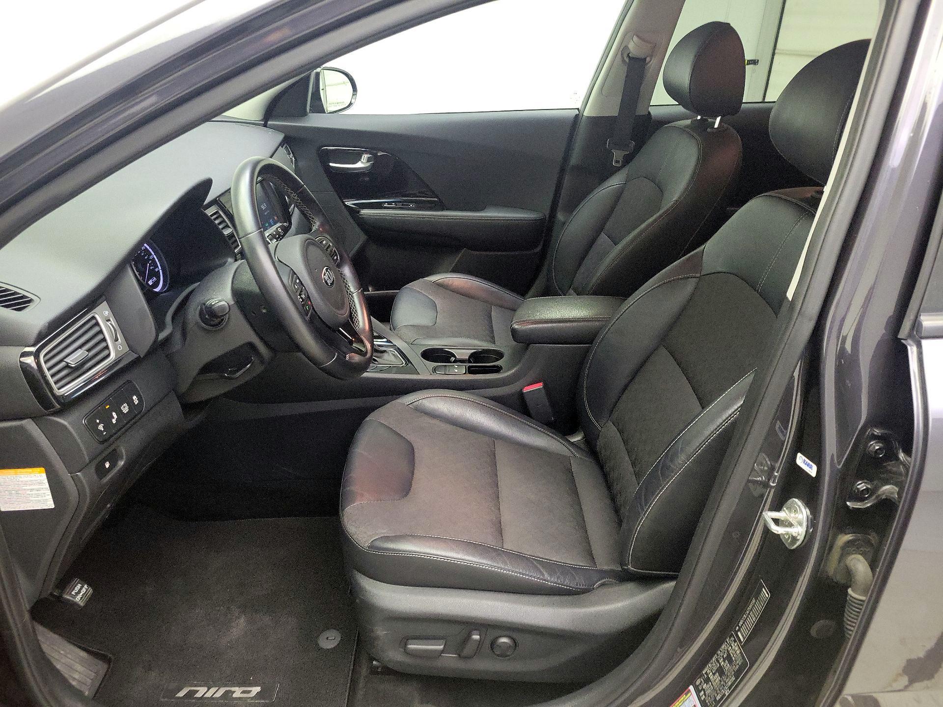 Thumbnail: 2018 Kia Niro - 11