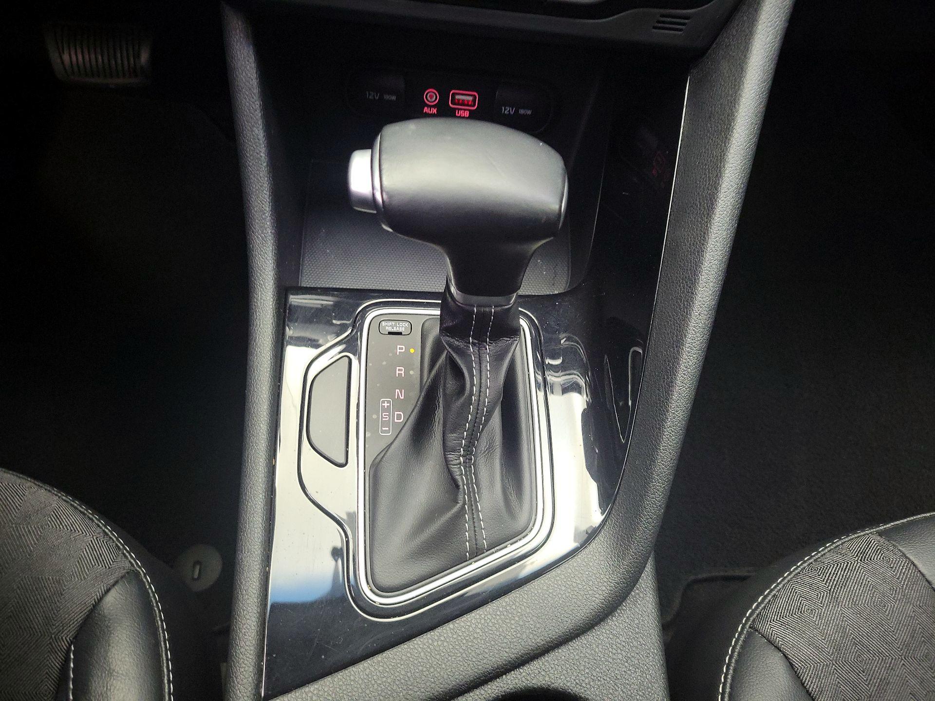 Thumbnail: 2018 Kia Niro - 18