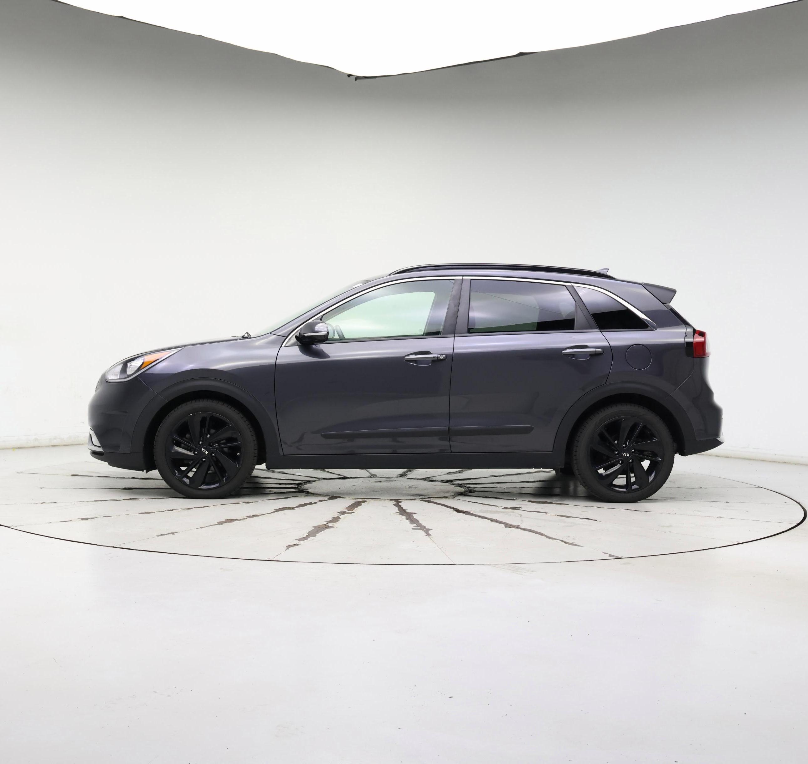 Thumbnail: 2018 Kia Niro - 3