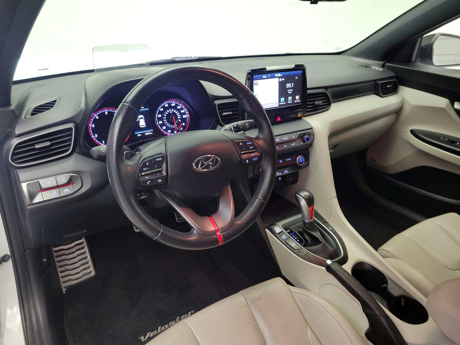 Thumbnail: 2019 Hyundai Veloster - 9