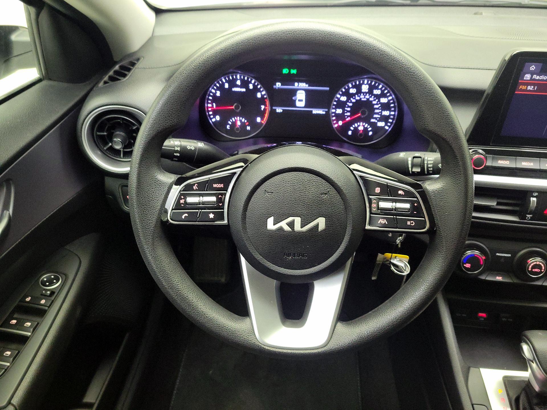 Thumbnail: 2022 Kia Forte - 10