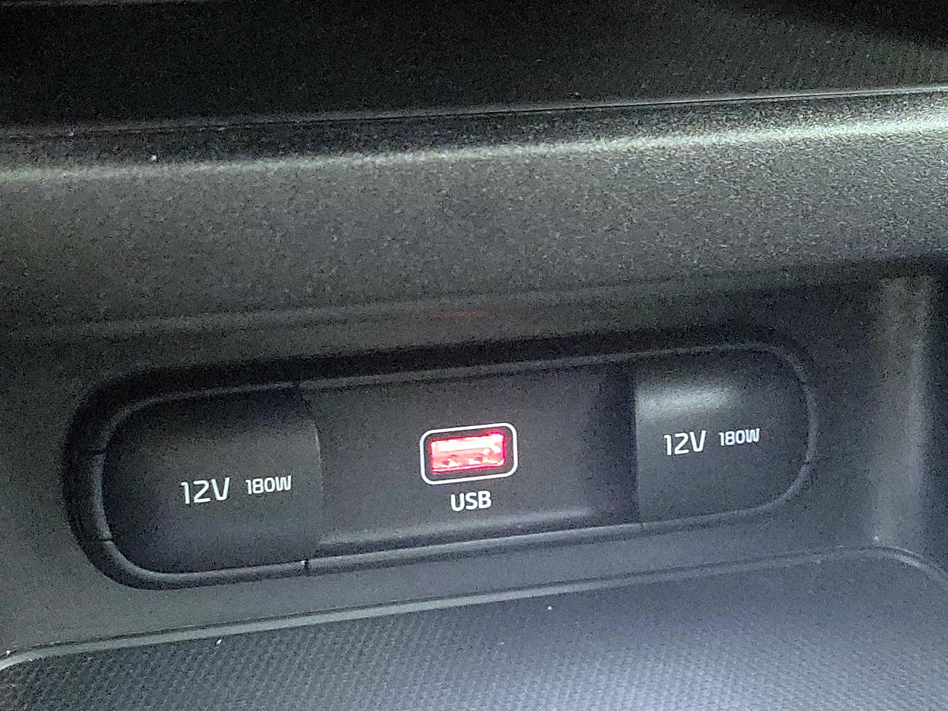 Thumbnail: 2022 Kia Forte - 18