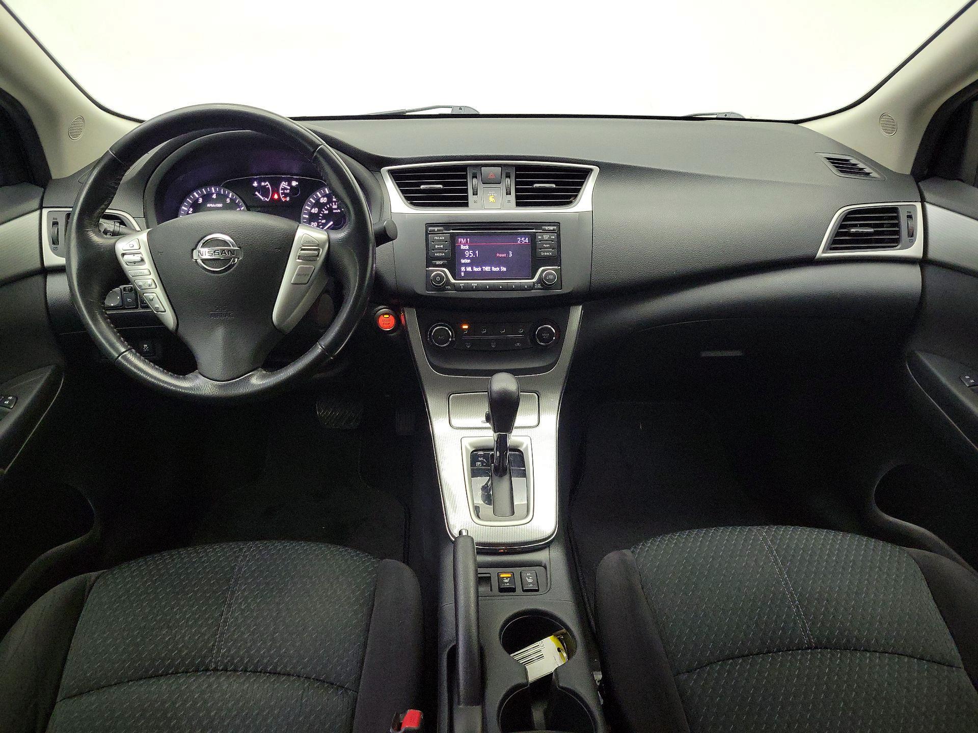 Thumbnail: 2015 Nissan Sentra - 9