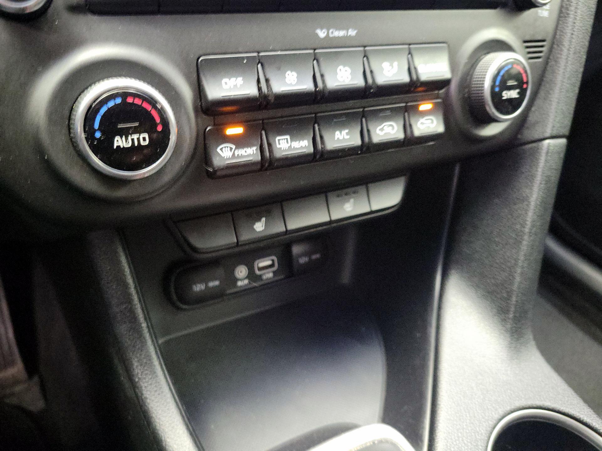 Thumbnail: 2017 Kia Sportage - 16