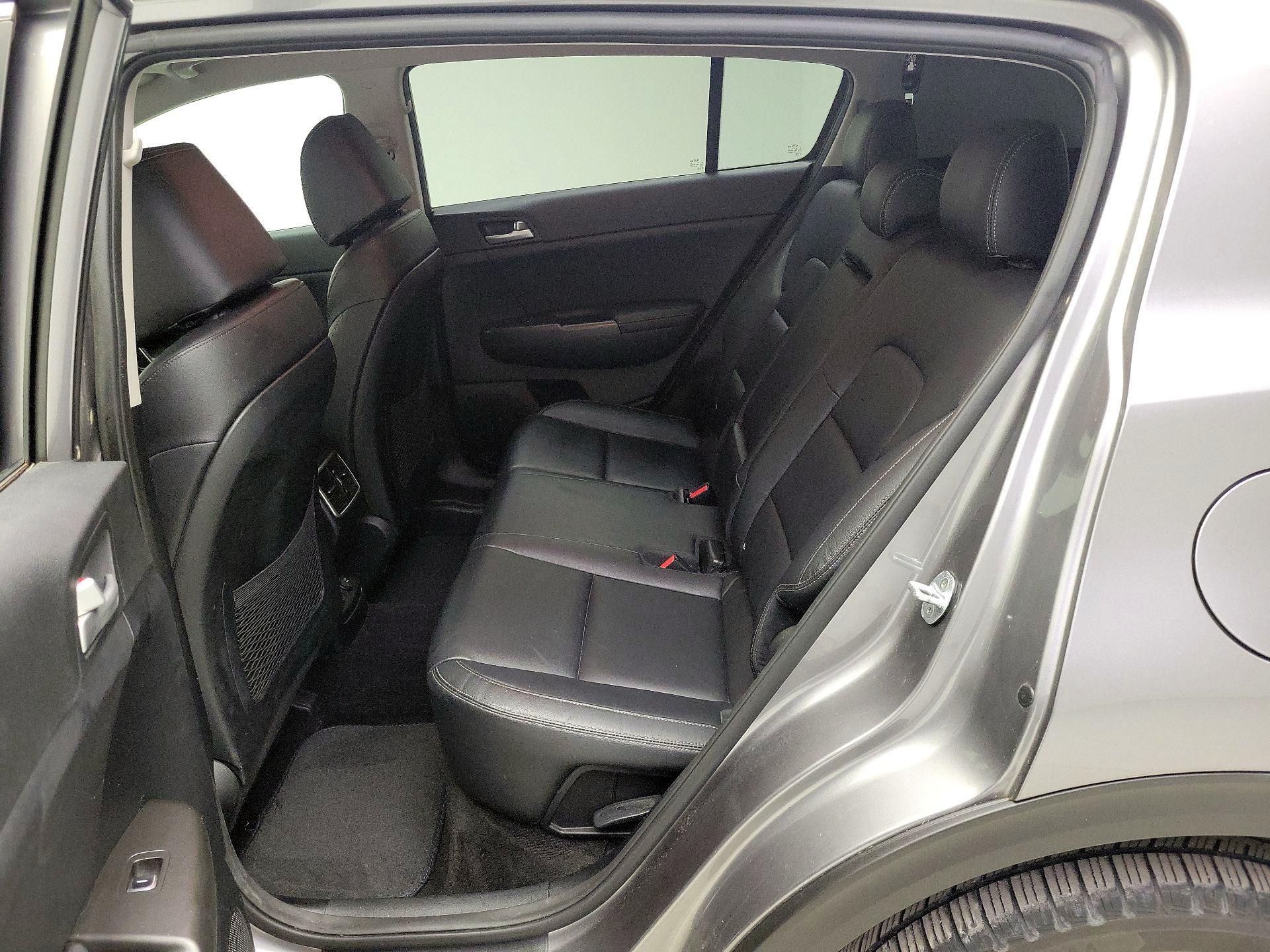 Thumbnail: 2017 Kia Sportage - 19