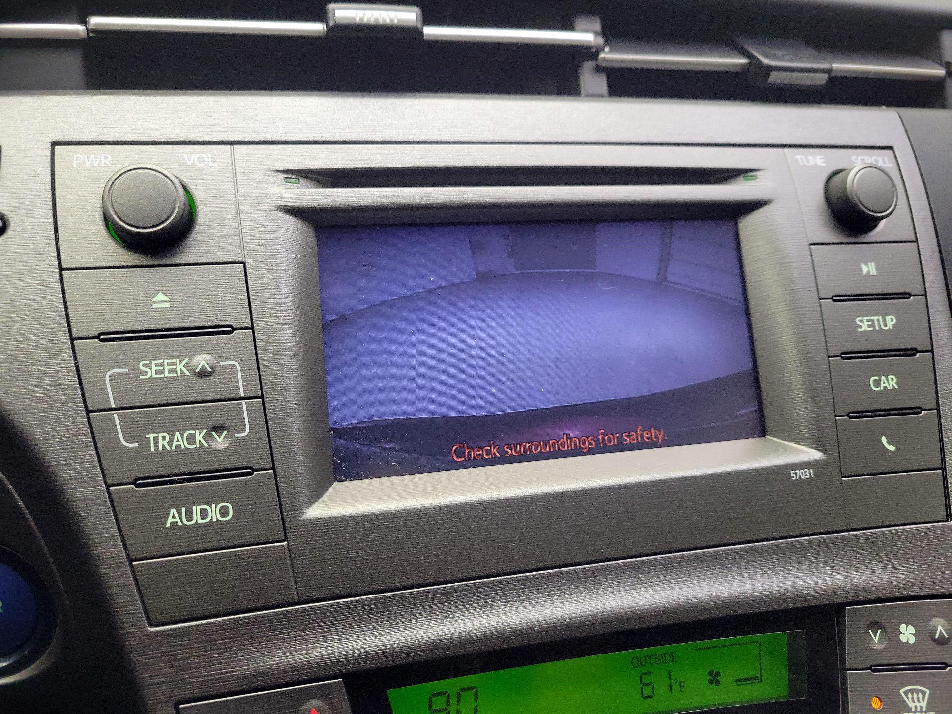 Thumbnail: 2015 Toyota Prius - 14