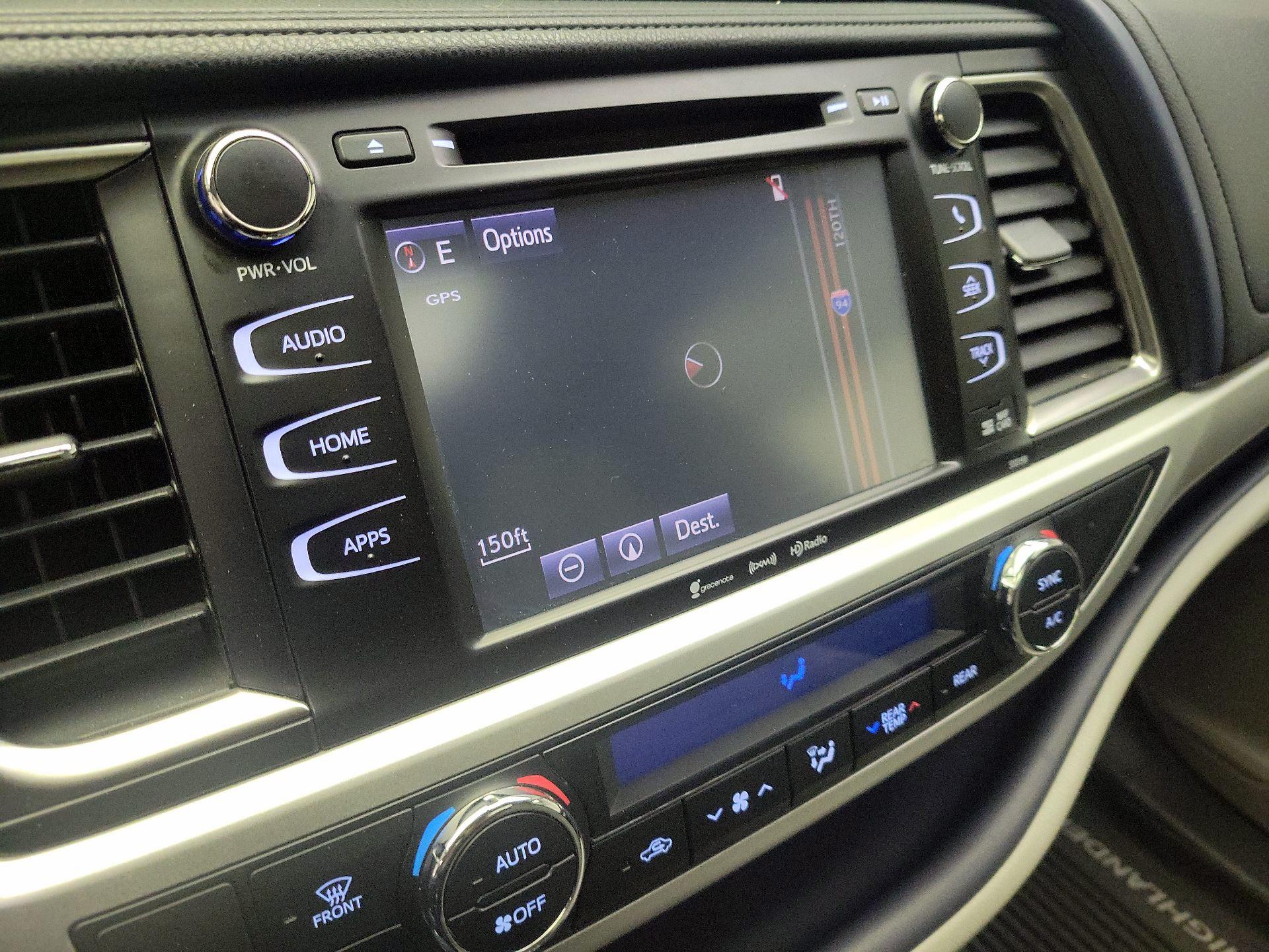 Thumbnail: 2016 Toyota Highlander - 14