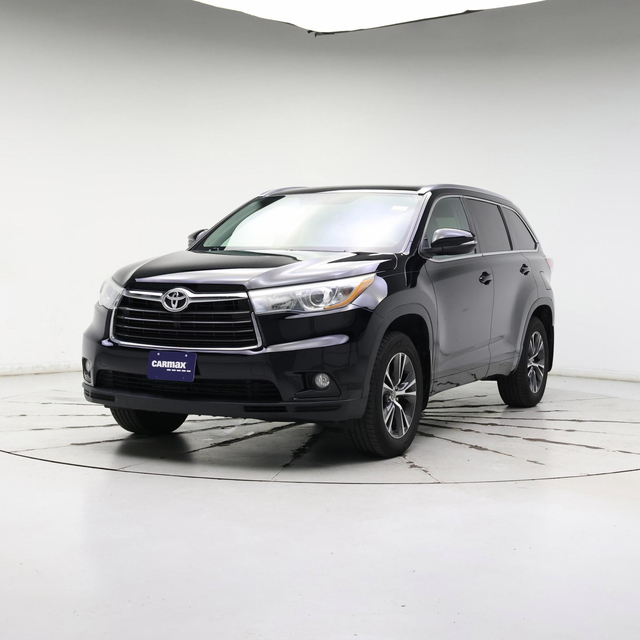 Thumbnail: 2016 Toyota Highlander - 4