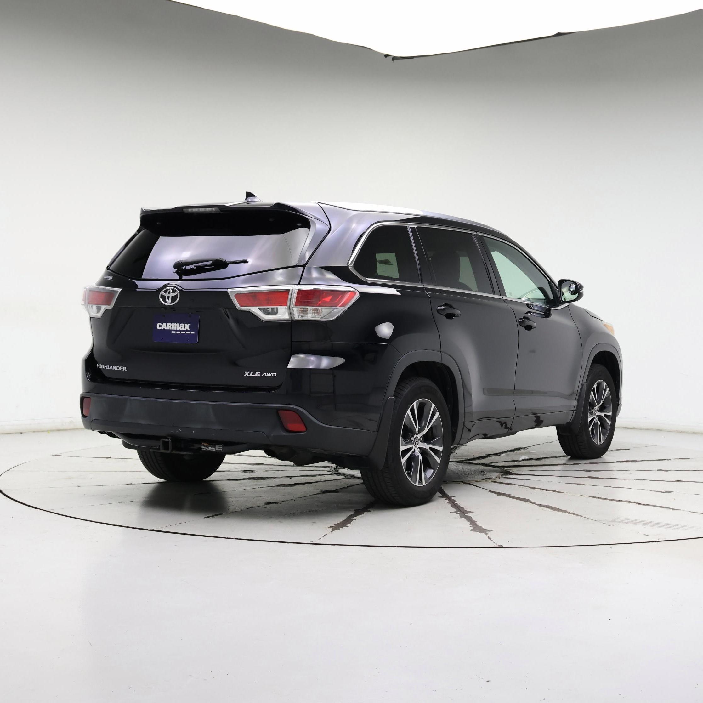 Thumbnail: 2016 Toyota Highlander - 8
